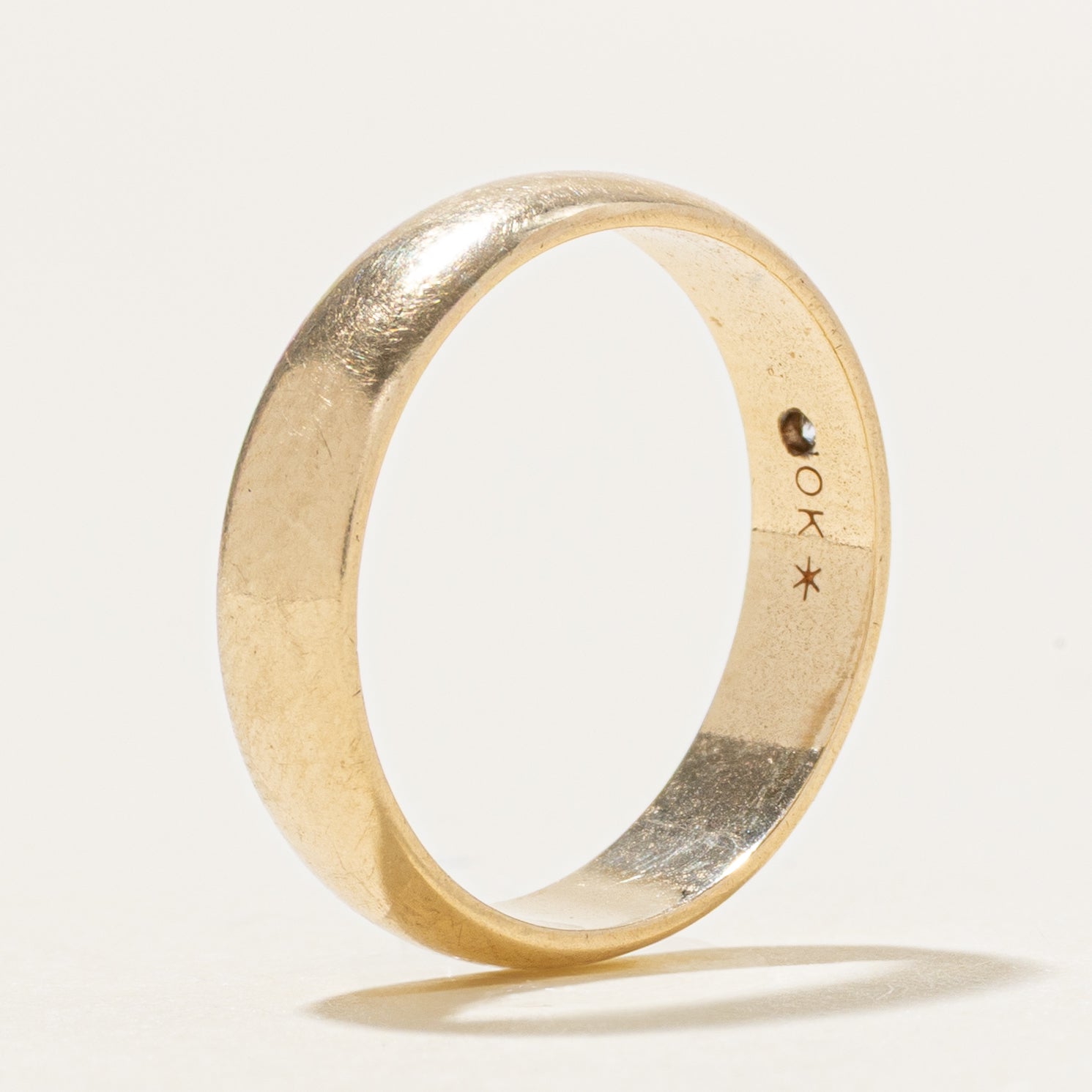 10k Flush Set Diamond Band | SZ 3.5