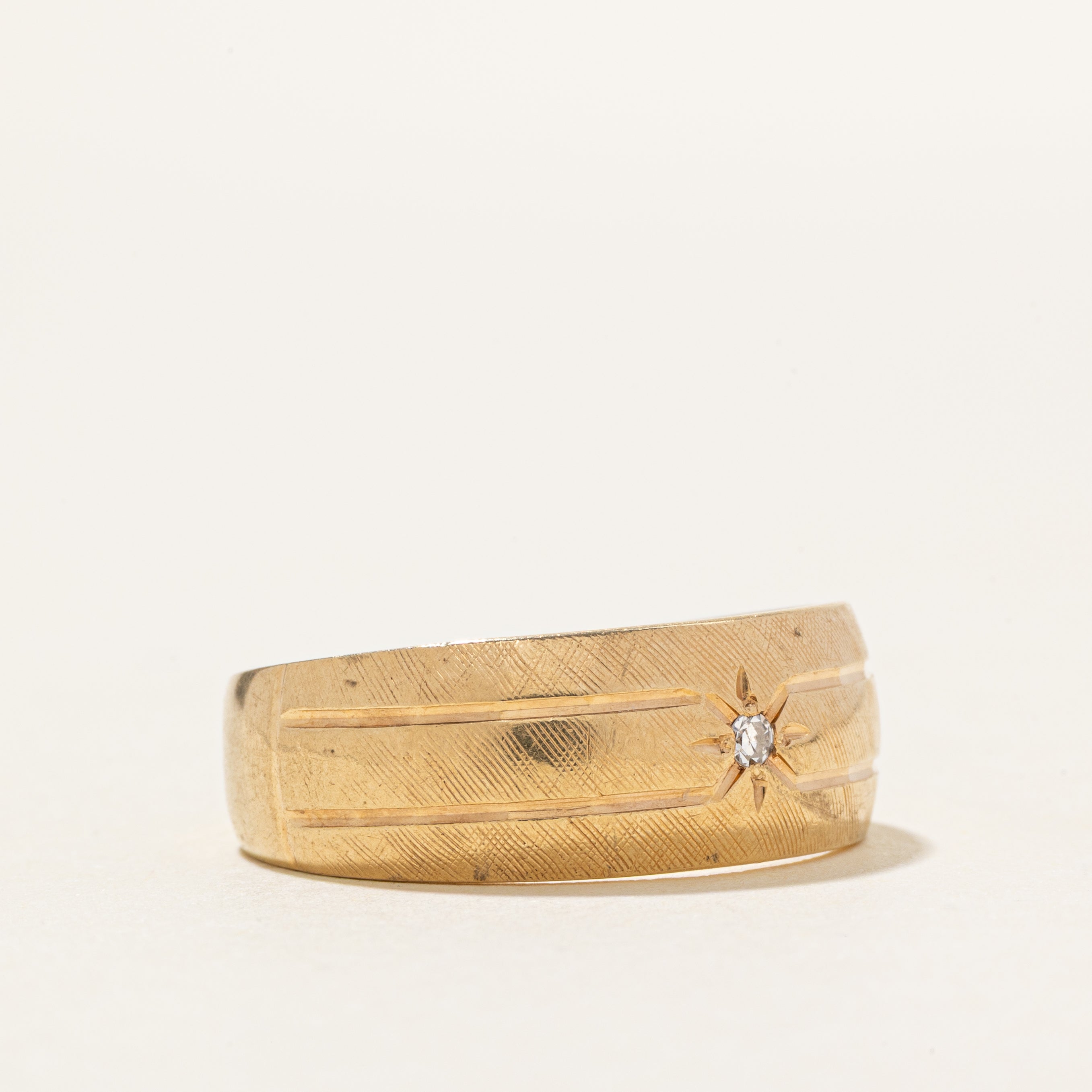 Star Set Diamond Cross-Hatch Textured Dome Ring | SZ 8.5