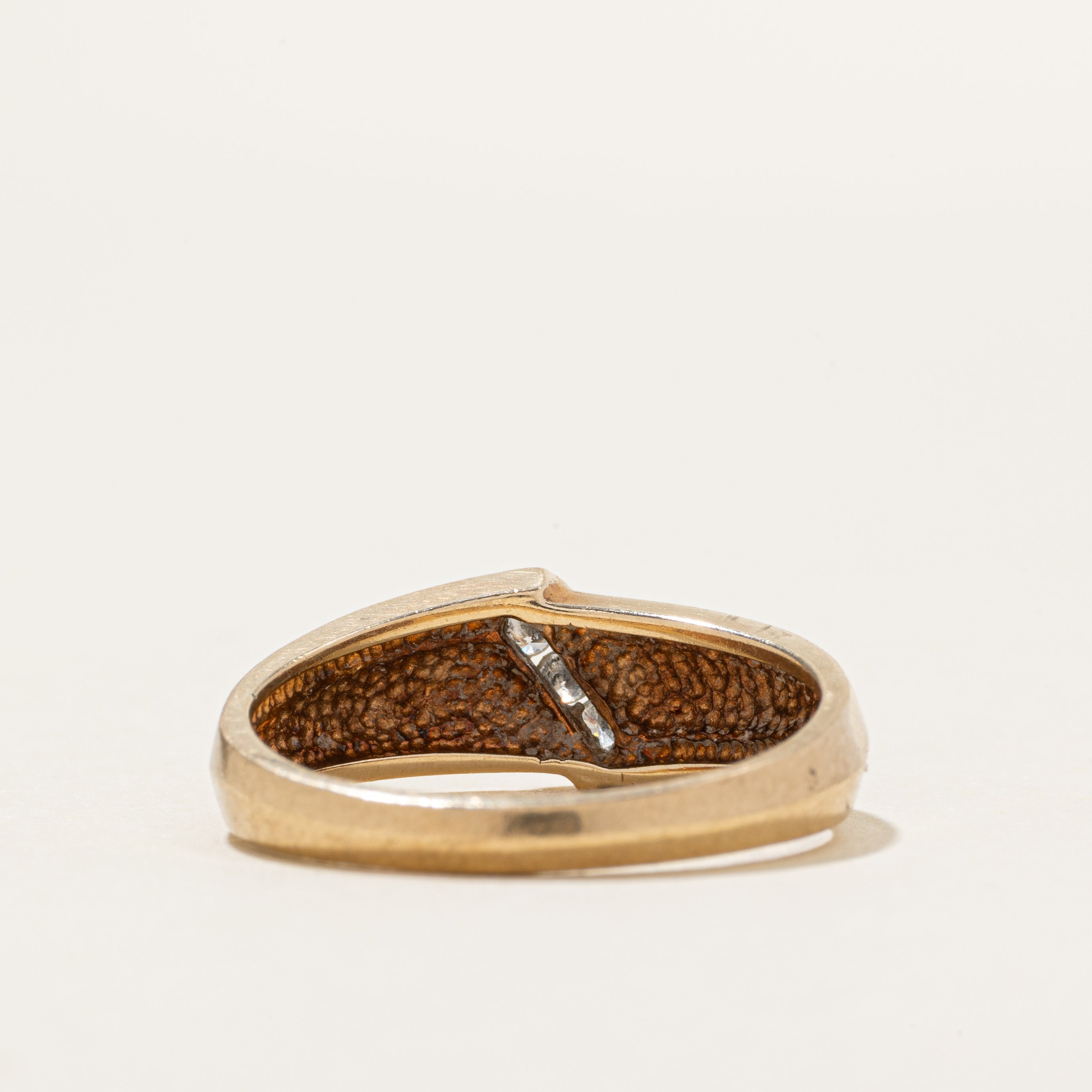 Channel Set Diagonal Diamond Grooved Ring | SZ 8.75