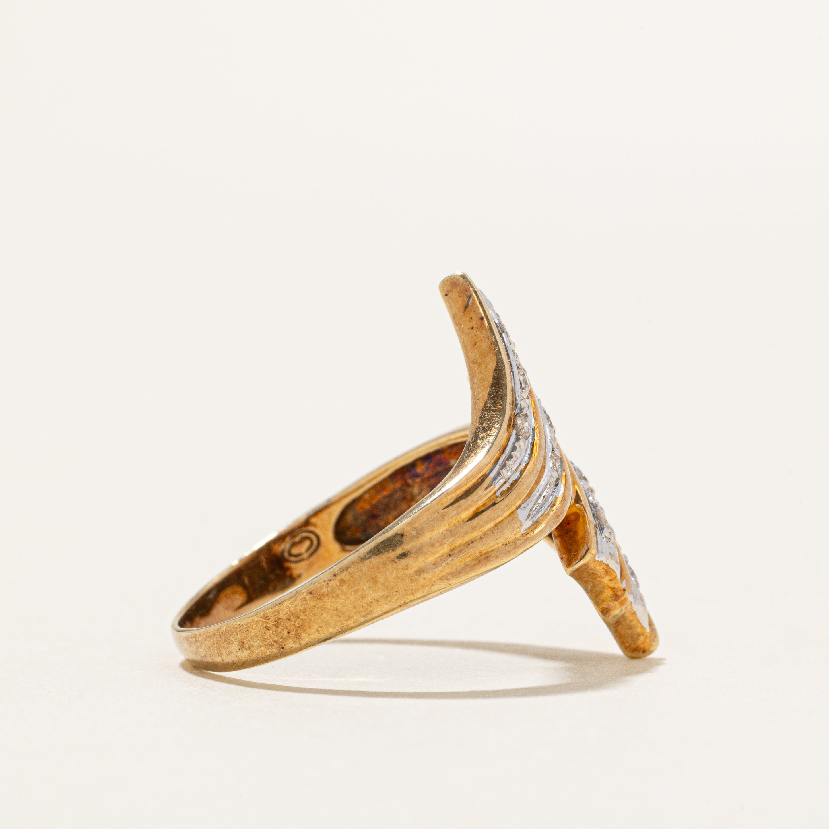 Two Tone Diamond Grooved Bypass Ring | SZ 6.5