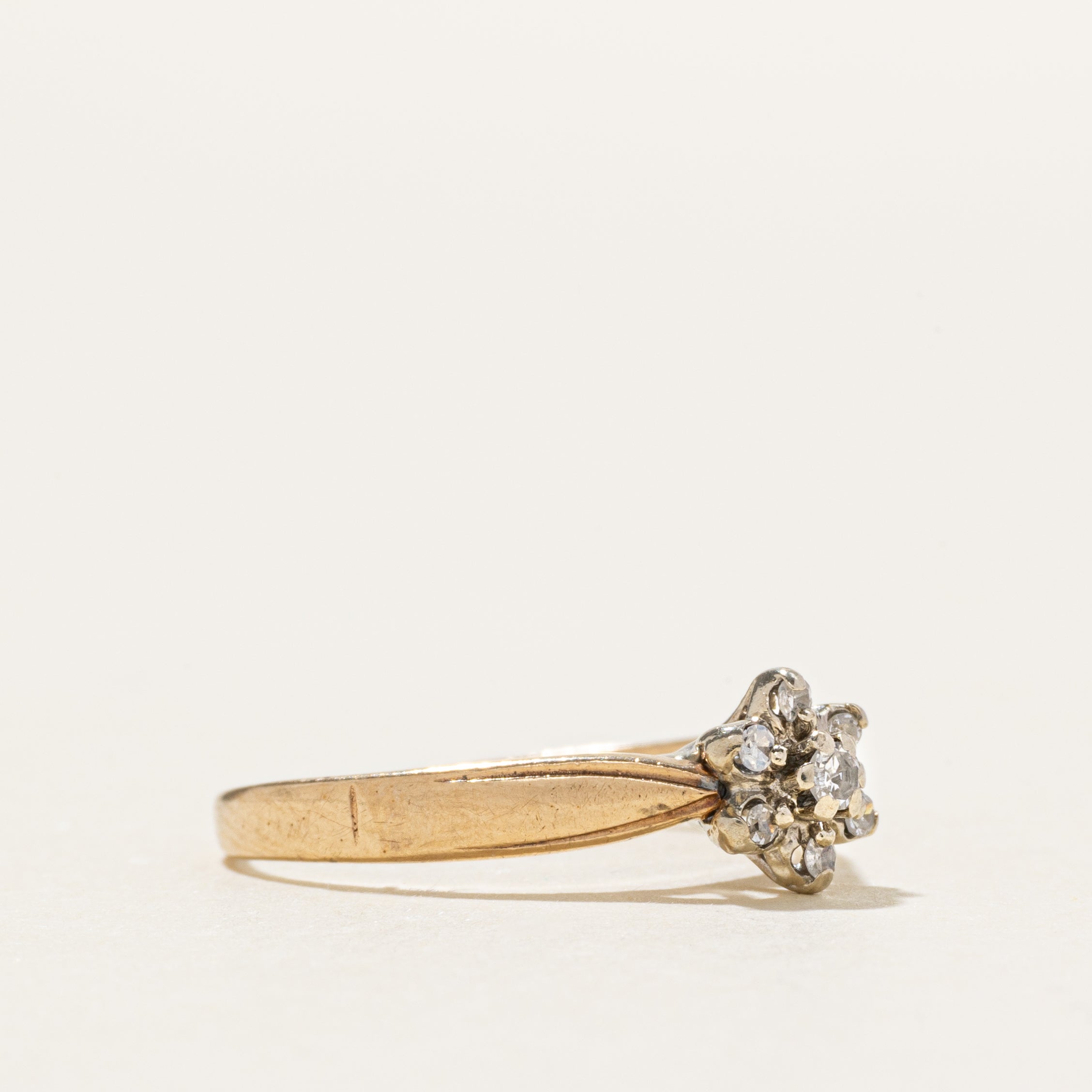 Diamond Daisy Cluster Reverse Tapered Ring | SZ 4
