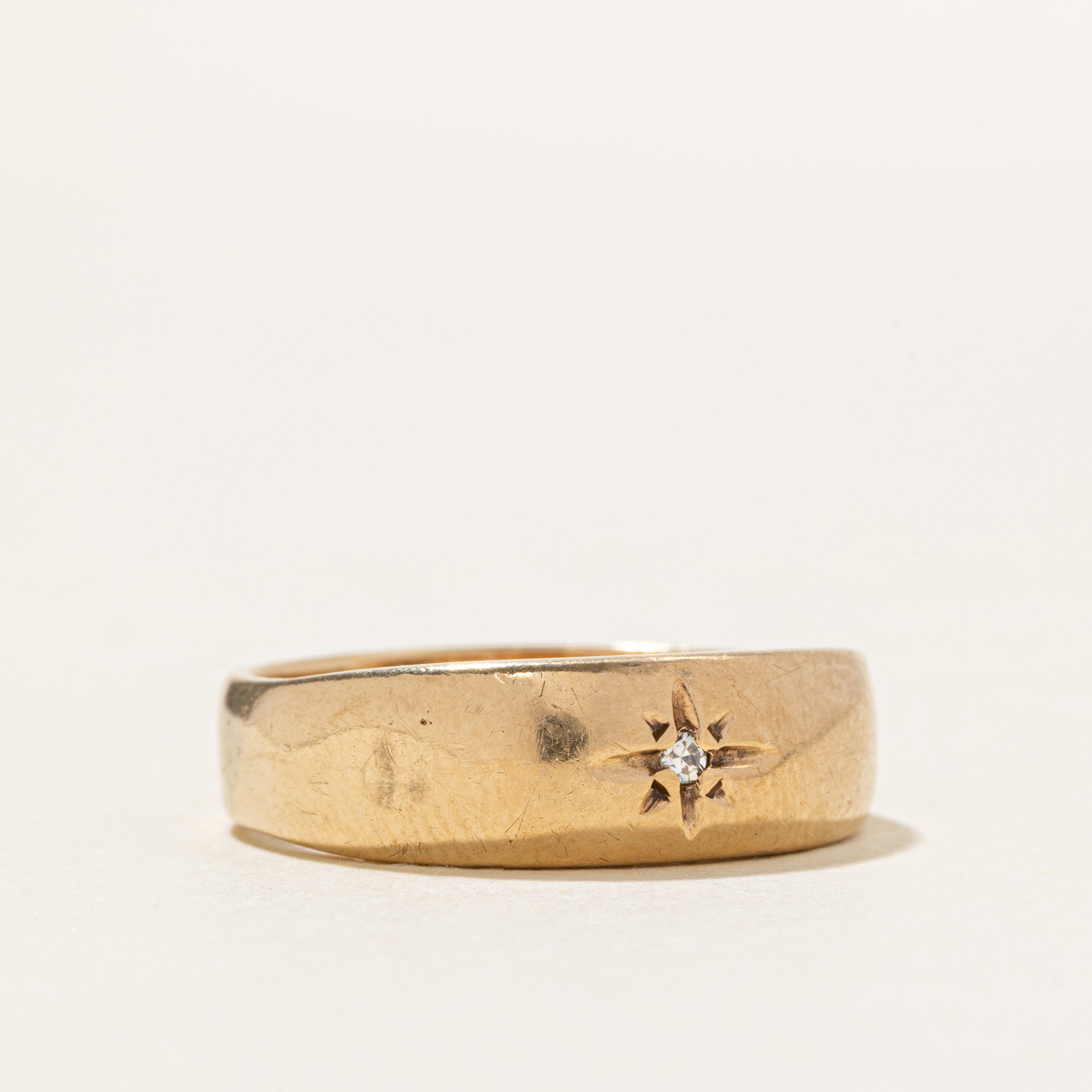 10k Star Set Diamond Ring | SZ 7.5
