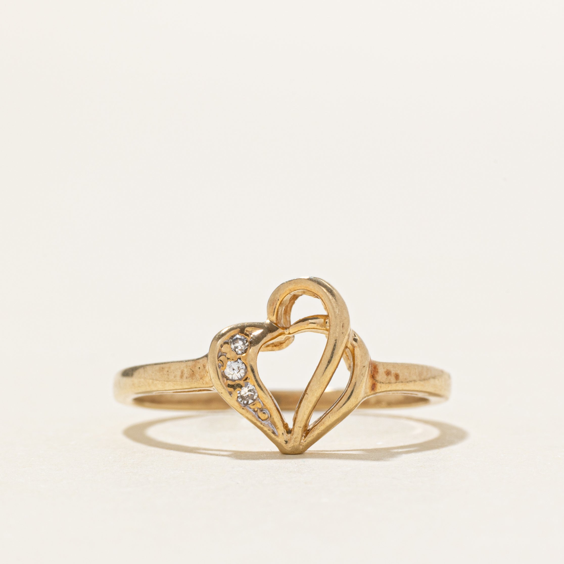 10k Diamond Accent Heart Ring | SZ 6.5