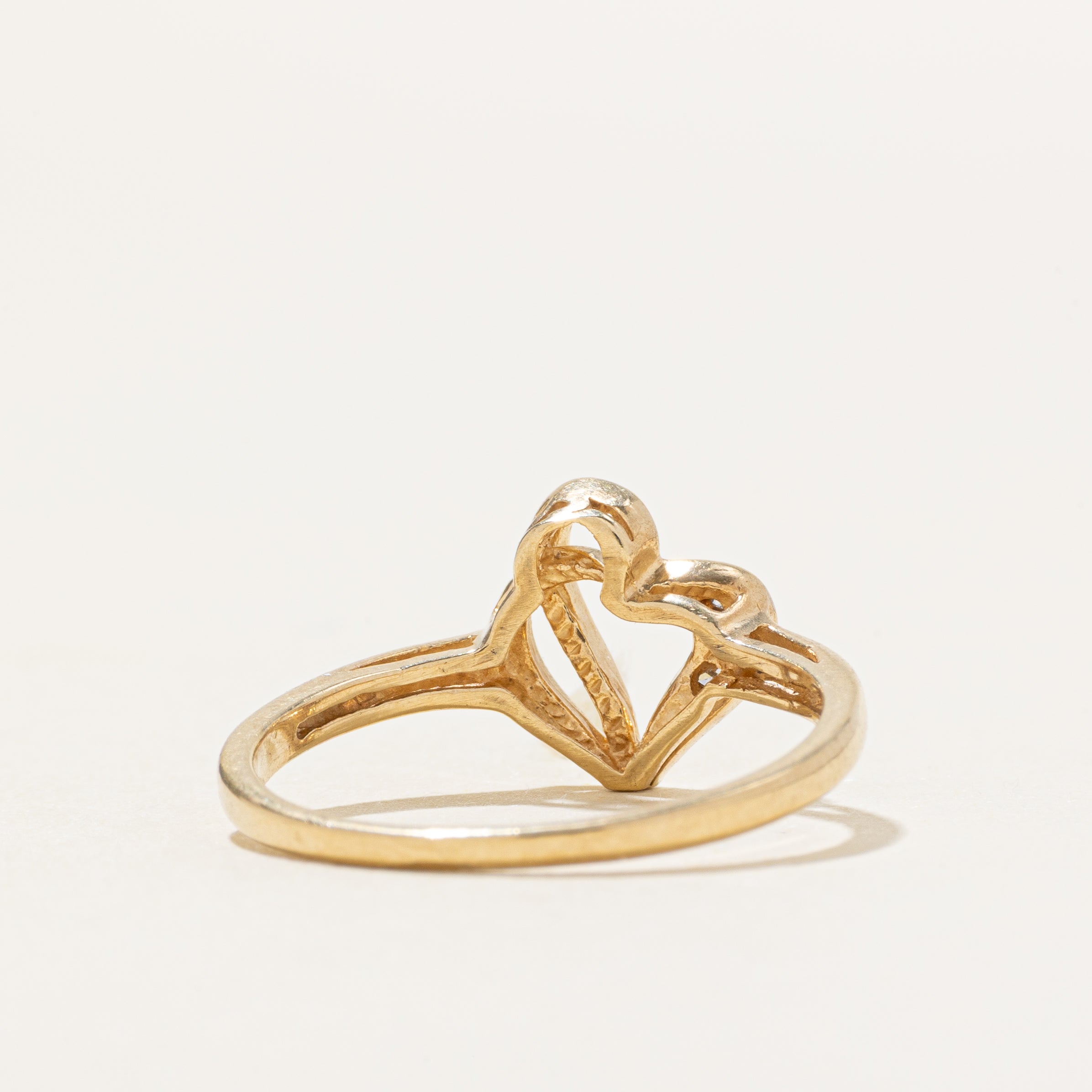 10k Diamond Accent Heart Ring | SZ 6.5