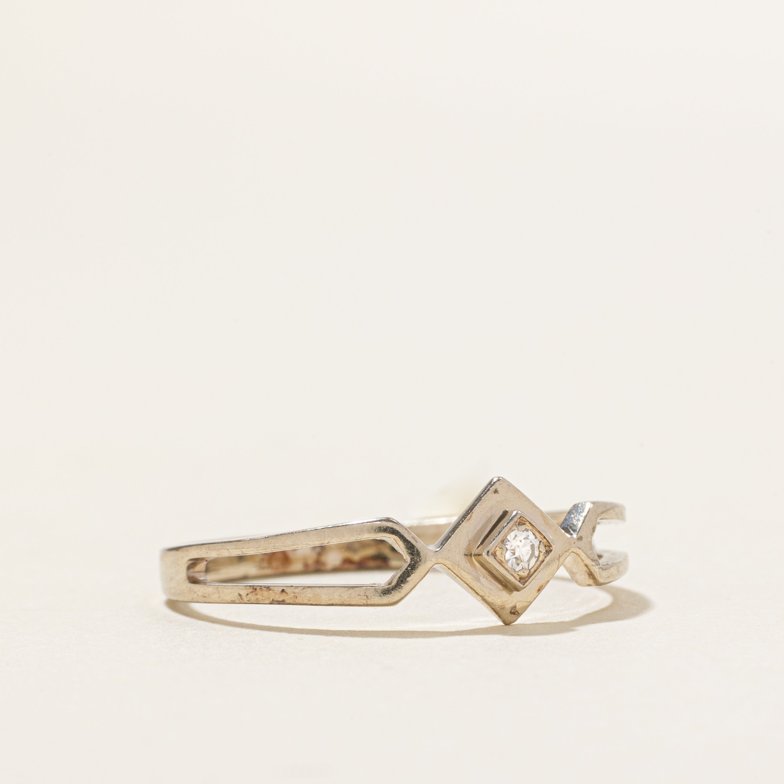 Diamond Geometric Reverse Tapered Ring | SZ 8