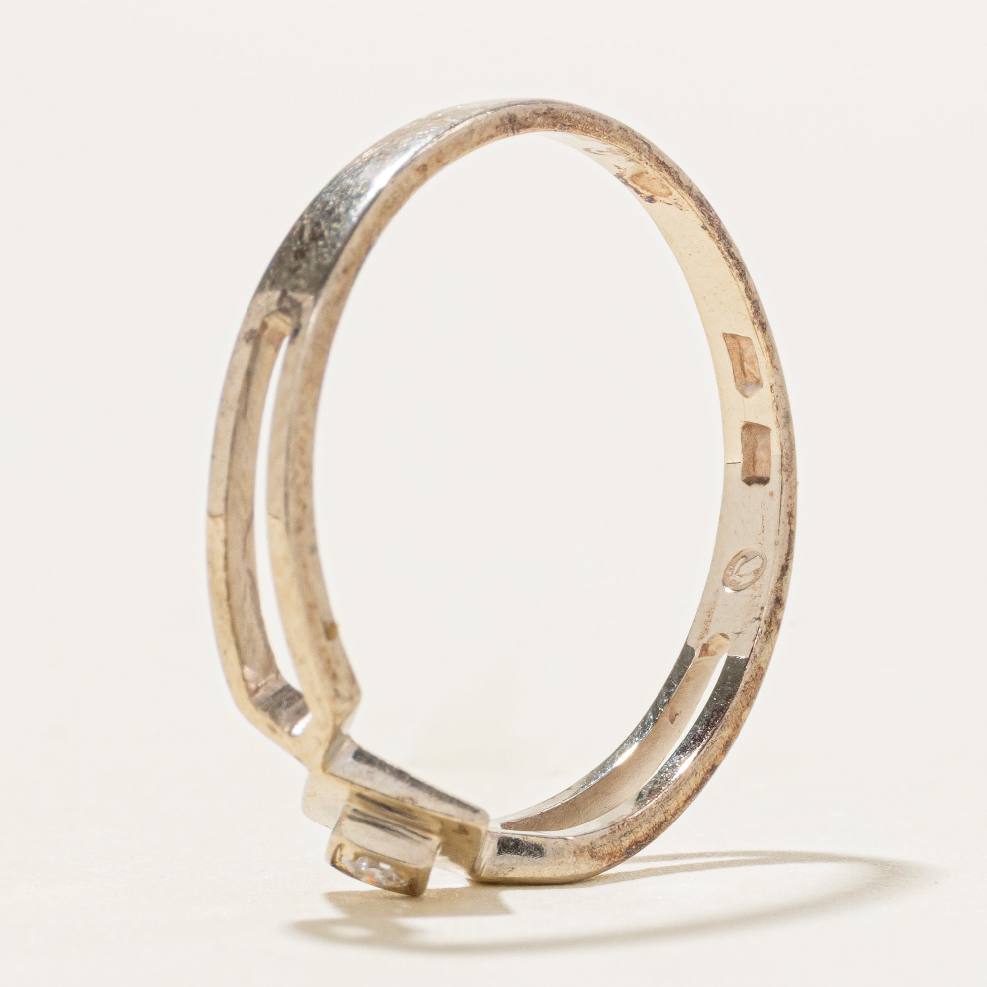 Diamond Geometric Reverse Tapered Ring | SZ 8