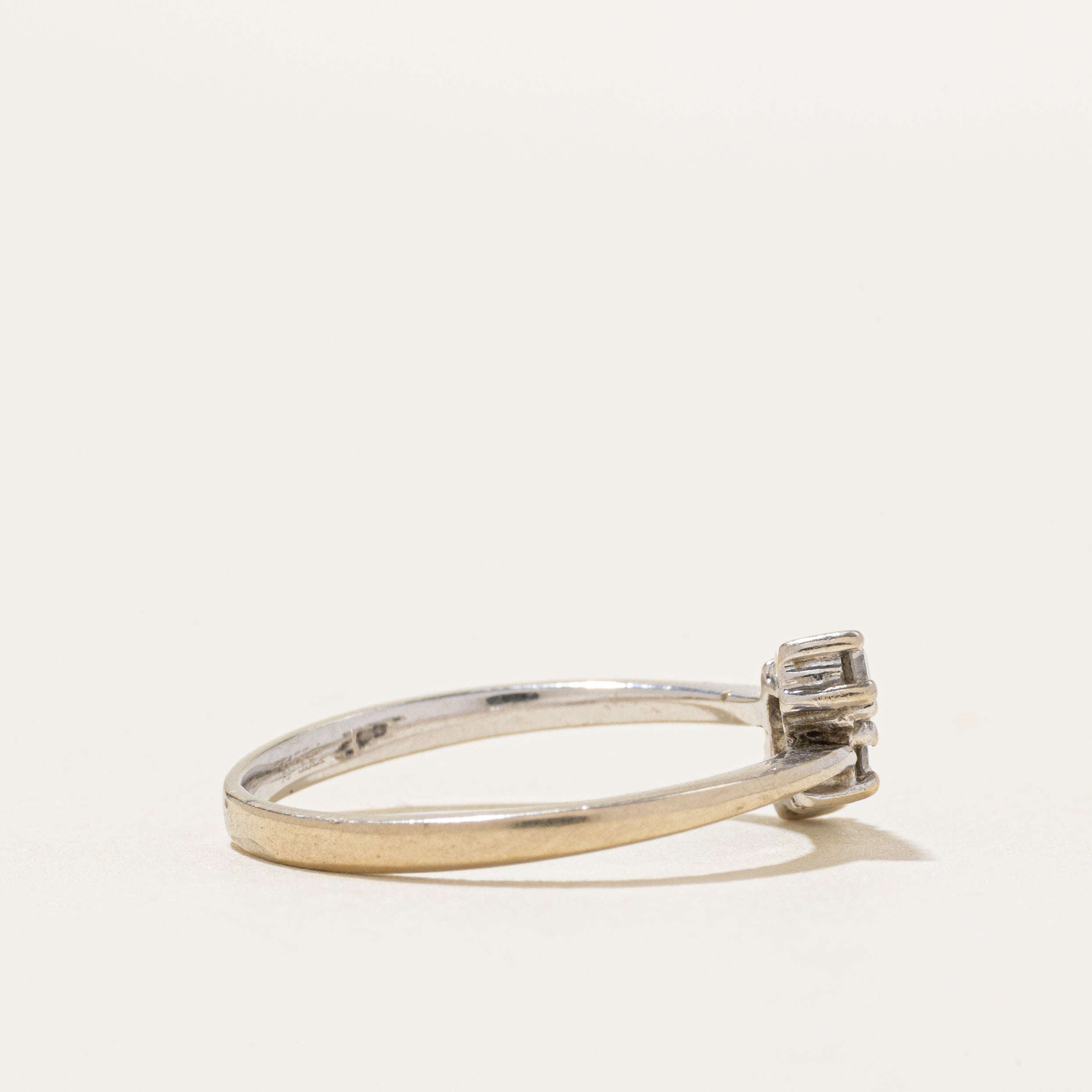 18k Diagonal Diamond Cluster Ring | SZ 5