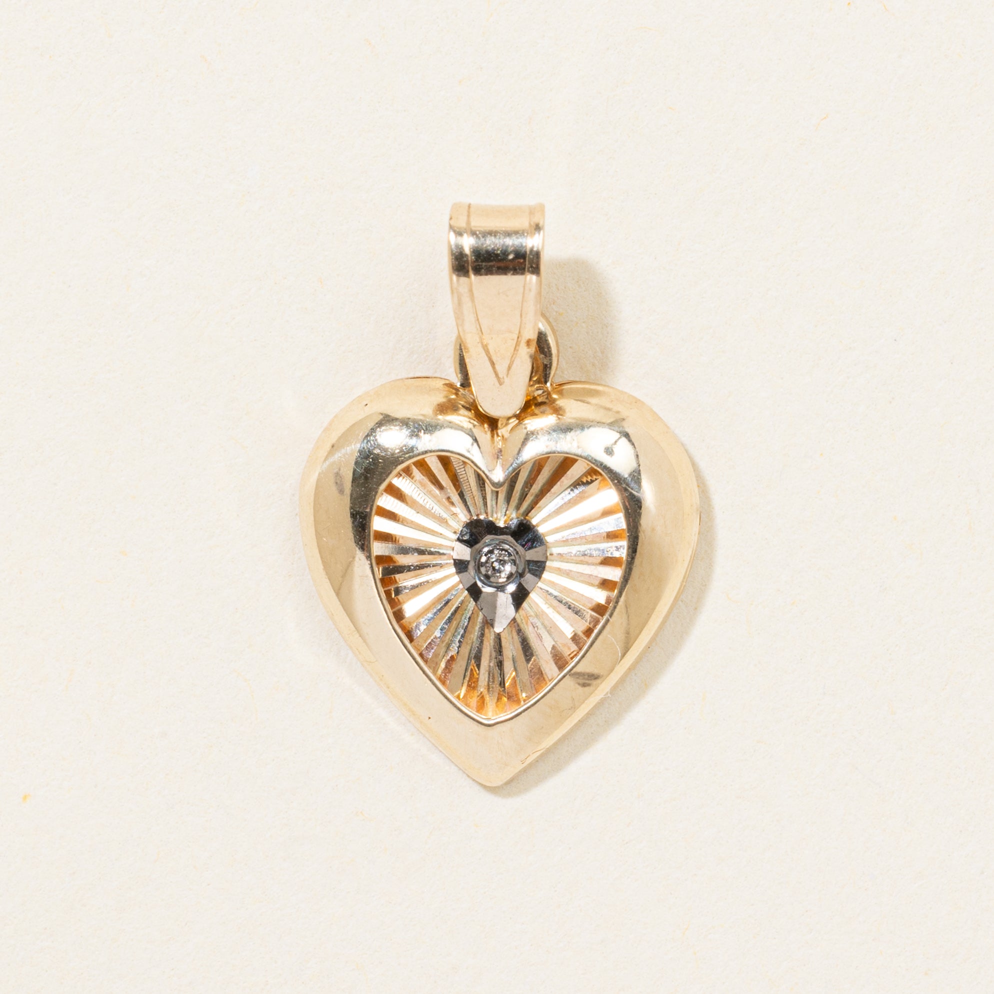 10k Diamond Grooved Heart Pendant