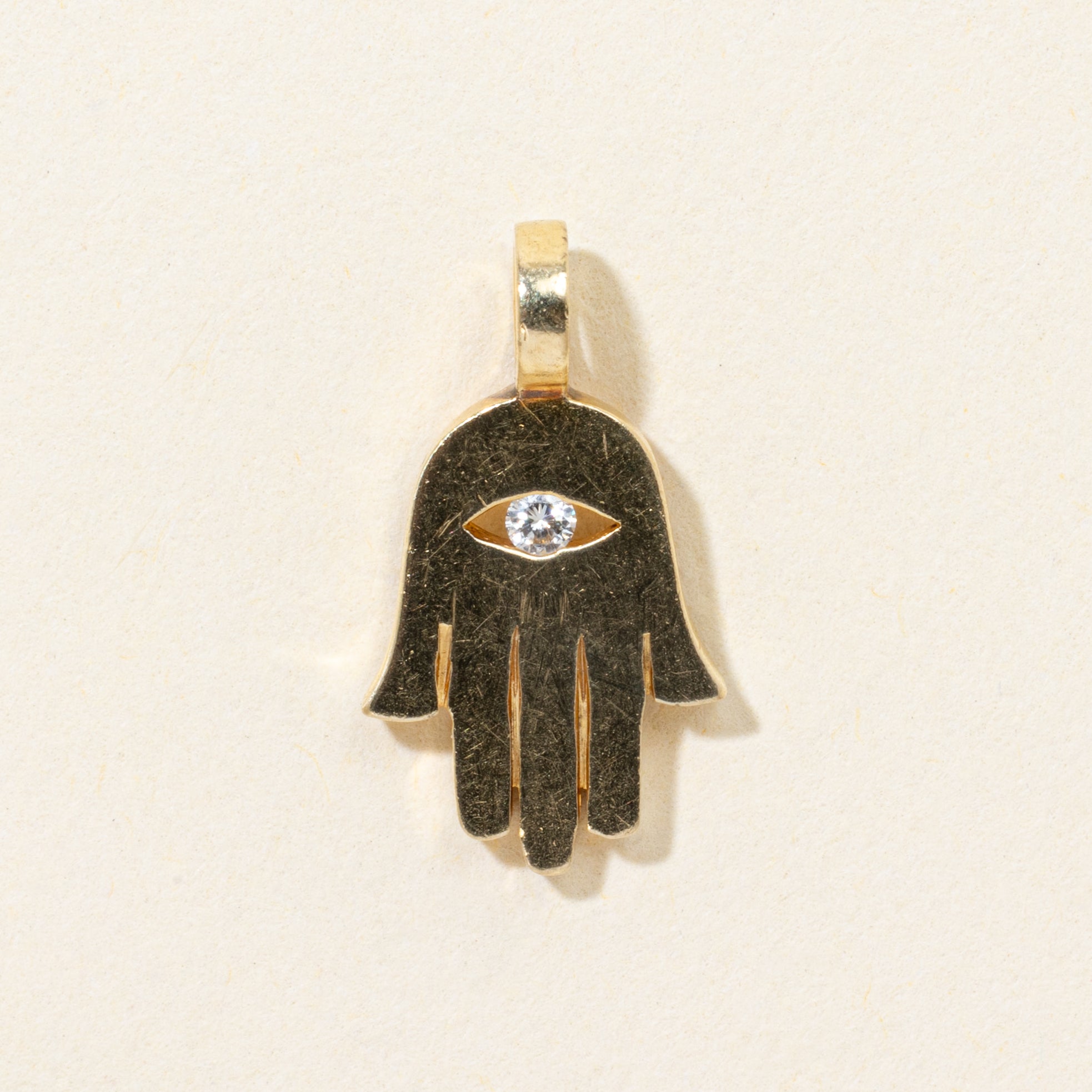 Pendentif main de Hamsa en diamant 14 carats