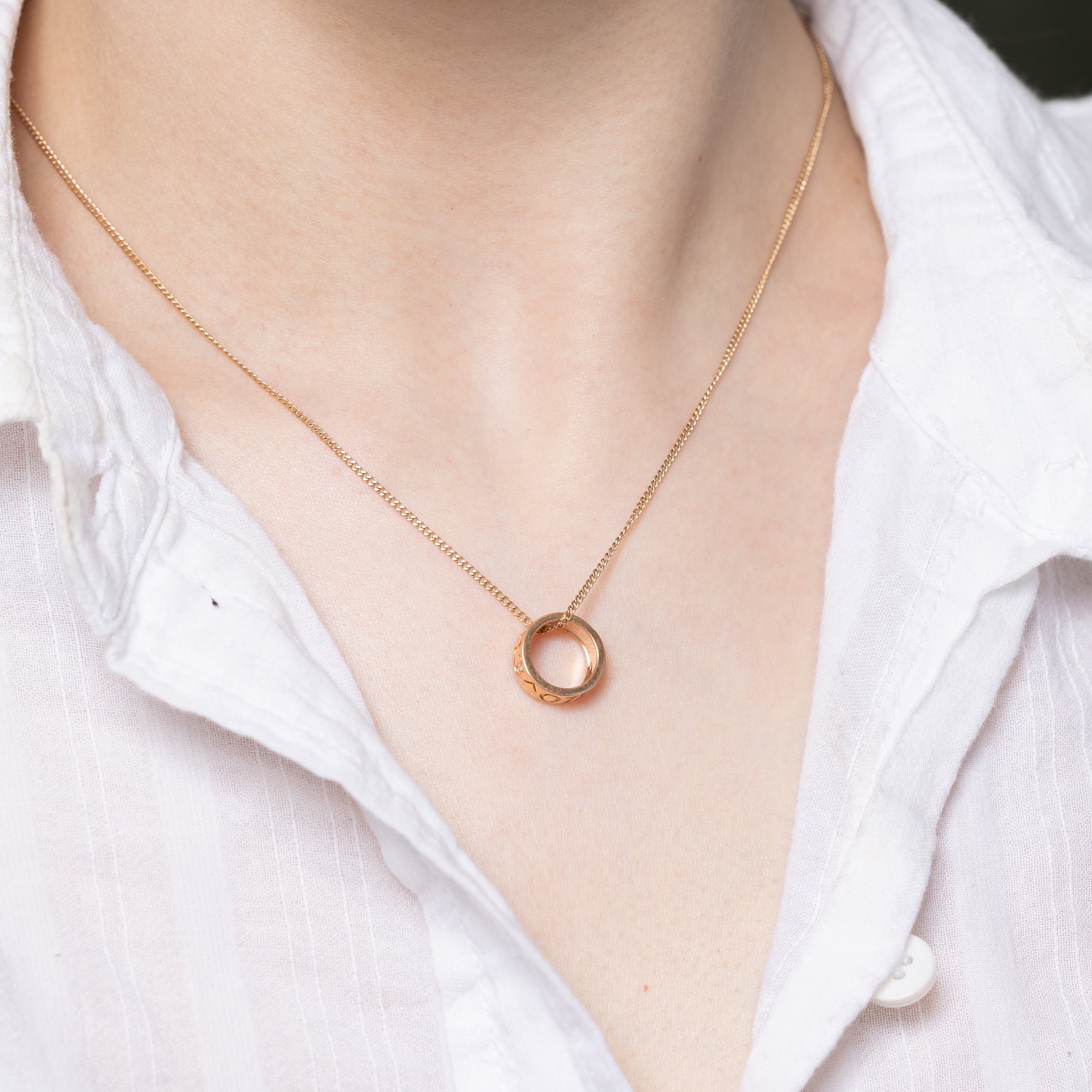 18k Diamond "I LOVE U, I MISS U" Engraved Circle Pendant