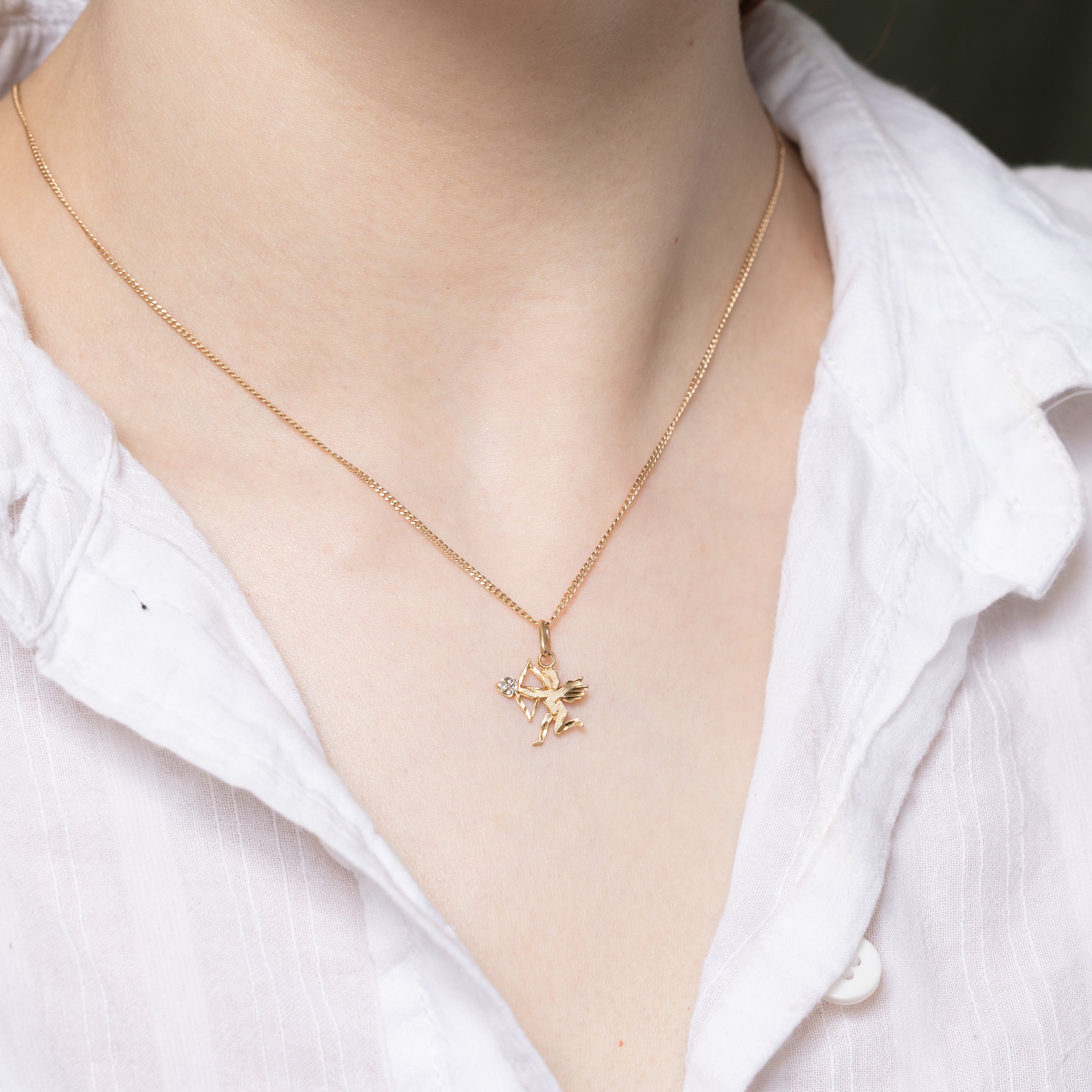 Charme Cupidon en diamant 10 carats