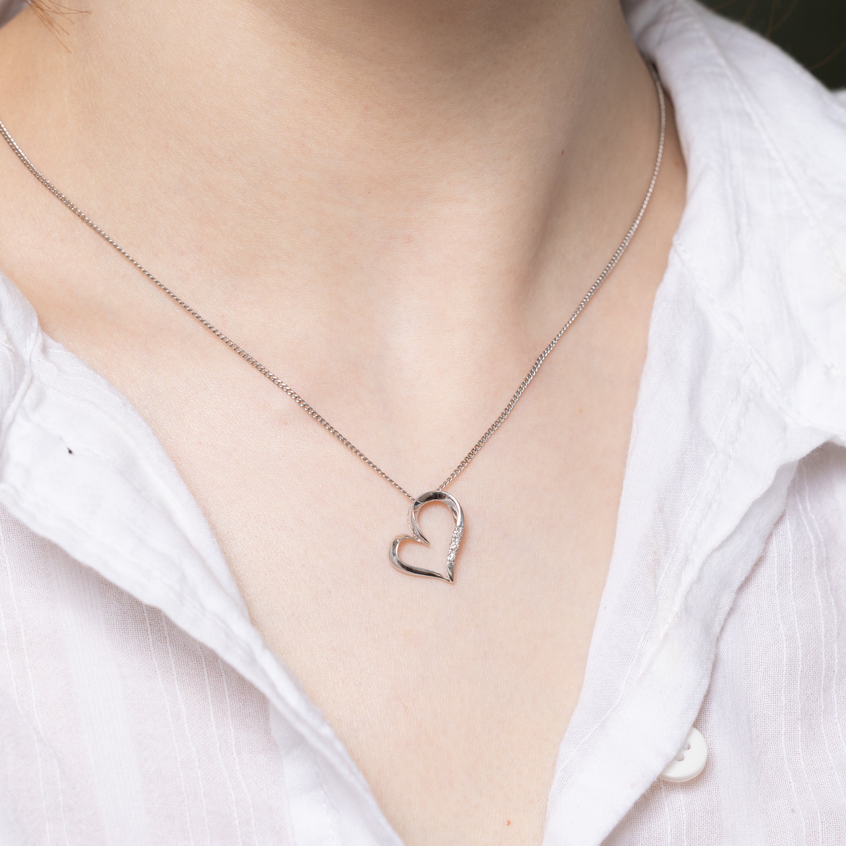 10k Diamond Open Heart Pendant