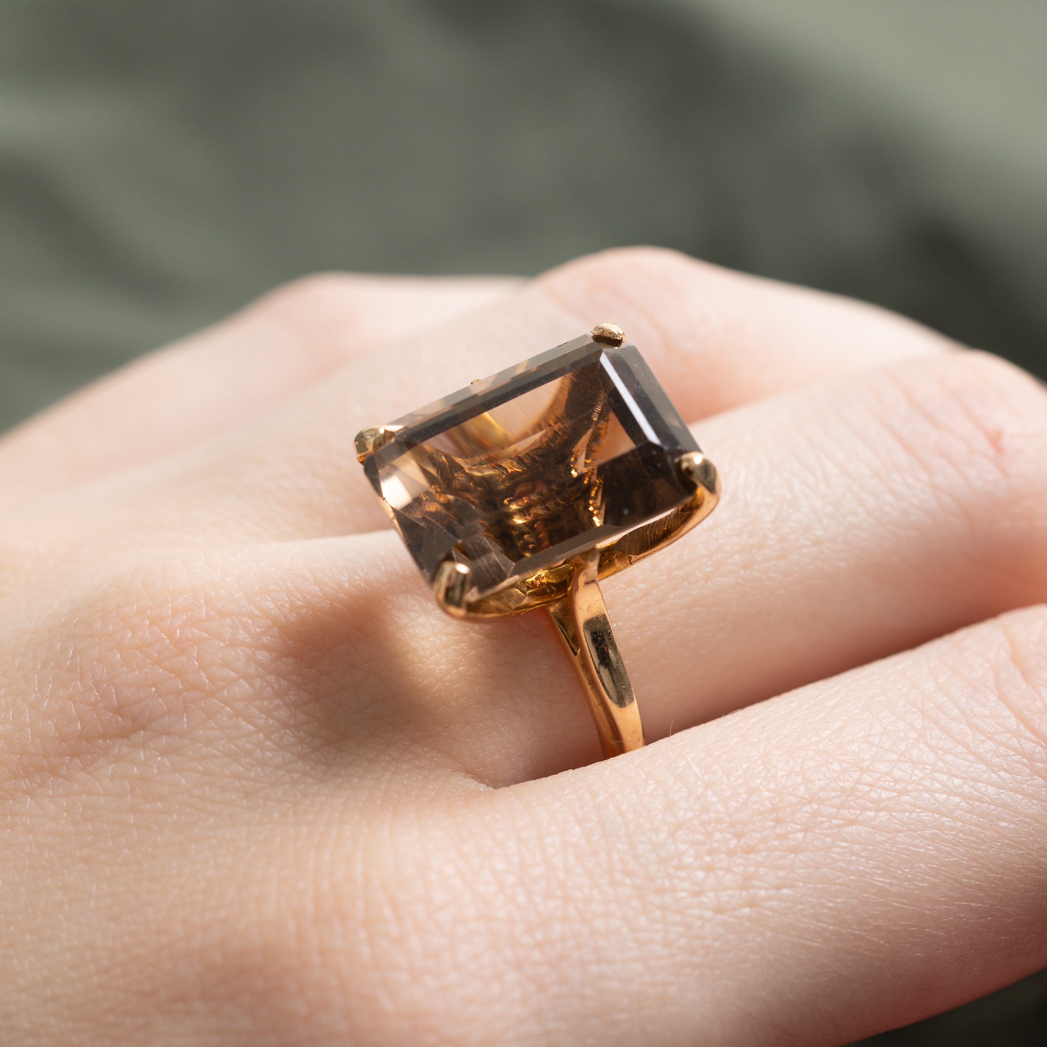 18k Rectangle Cut Smoky Quartz Cocktail Ring | 9.15ct | SZ 7.75