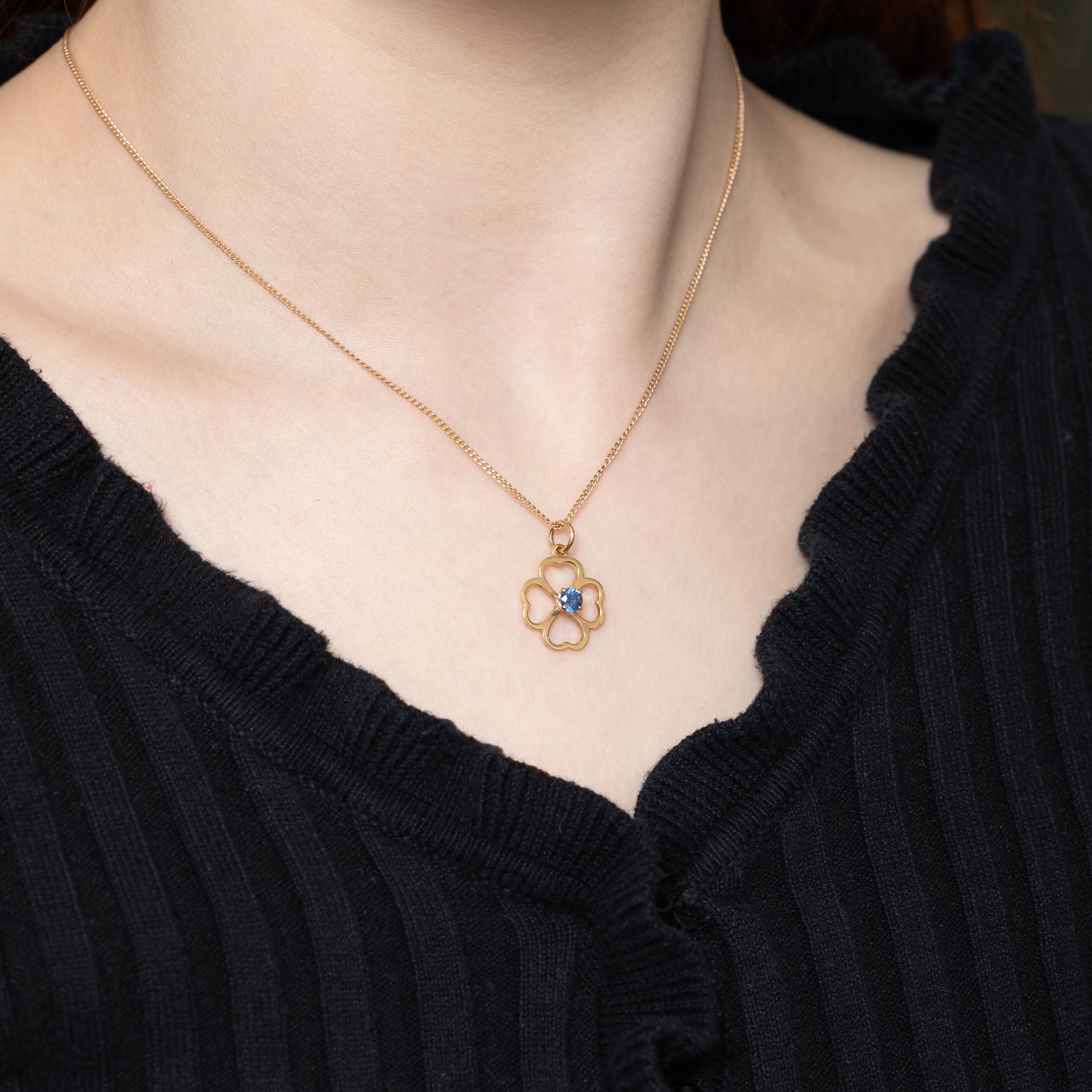 10k Synthetic Sapphire Cloverleaf Pendant | 0.19ct