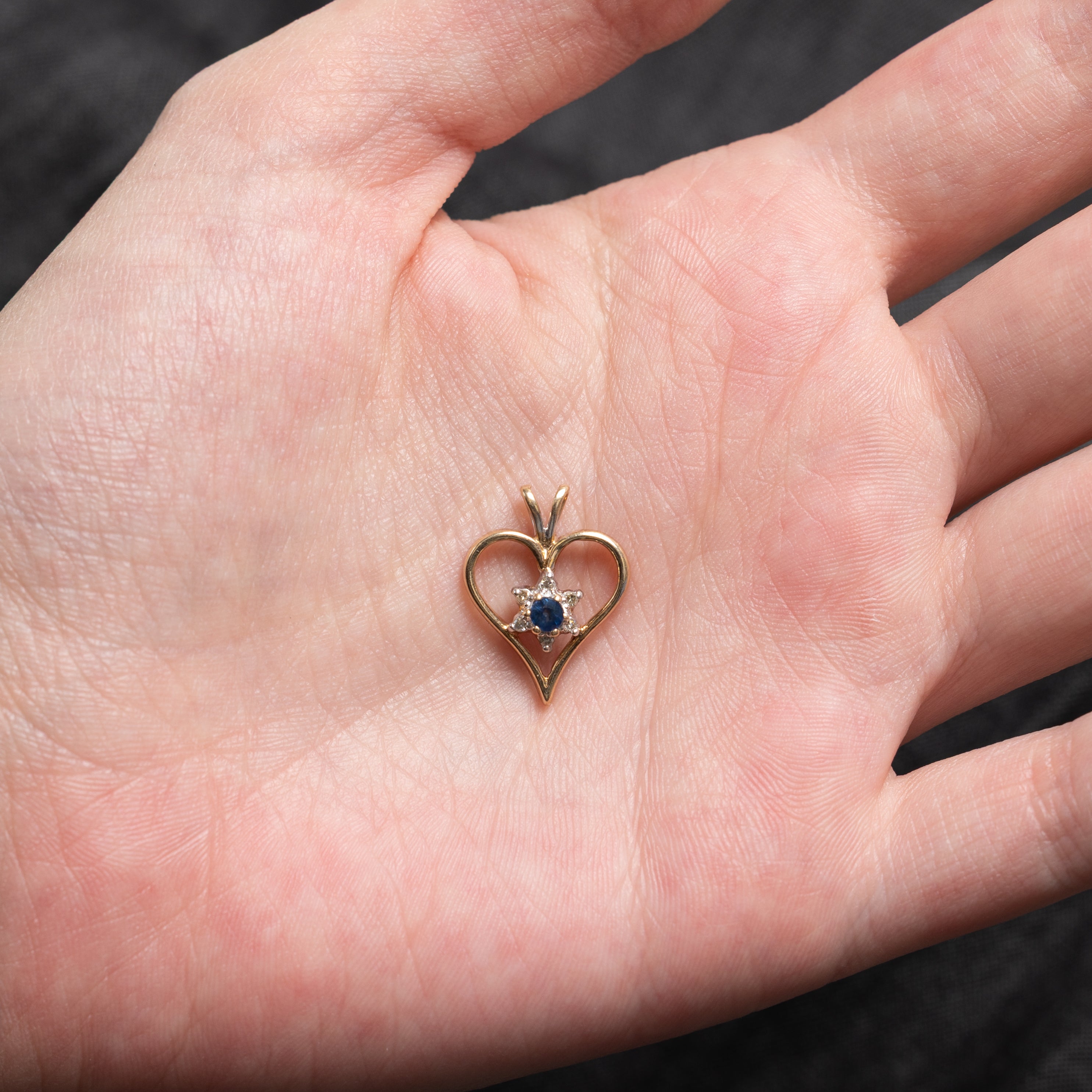 Pendentif cœur en saphir et diamants 10 carats