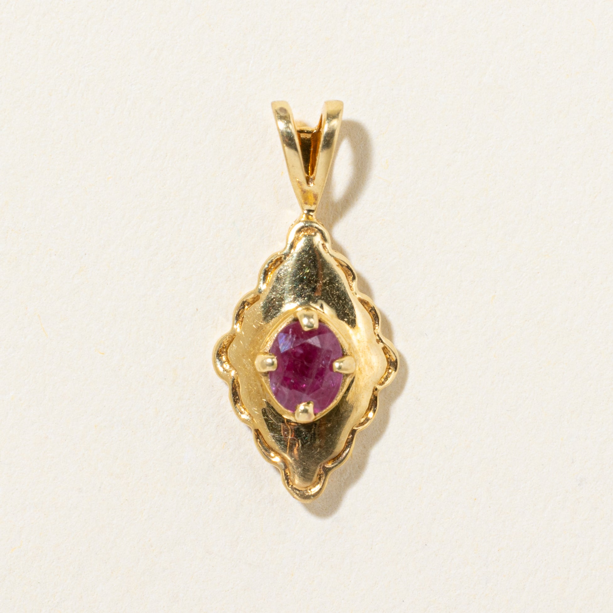 18k Ruby Scalloped Pendant | 0.28ct