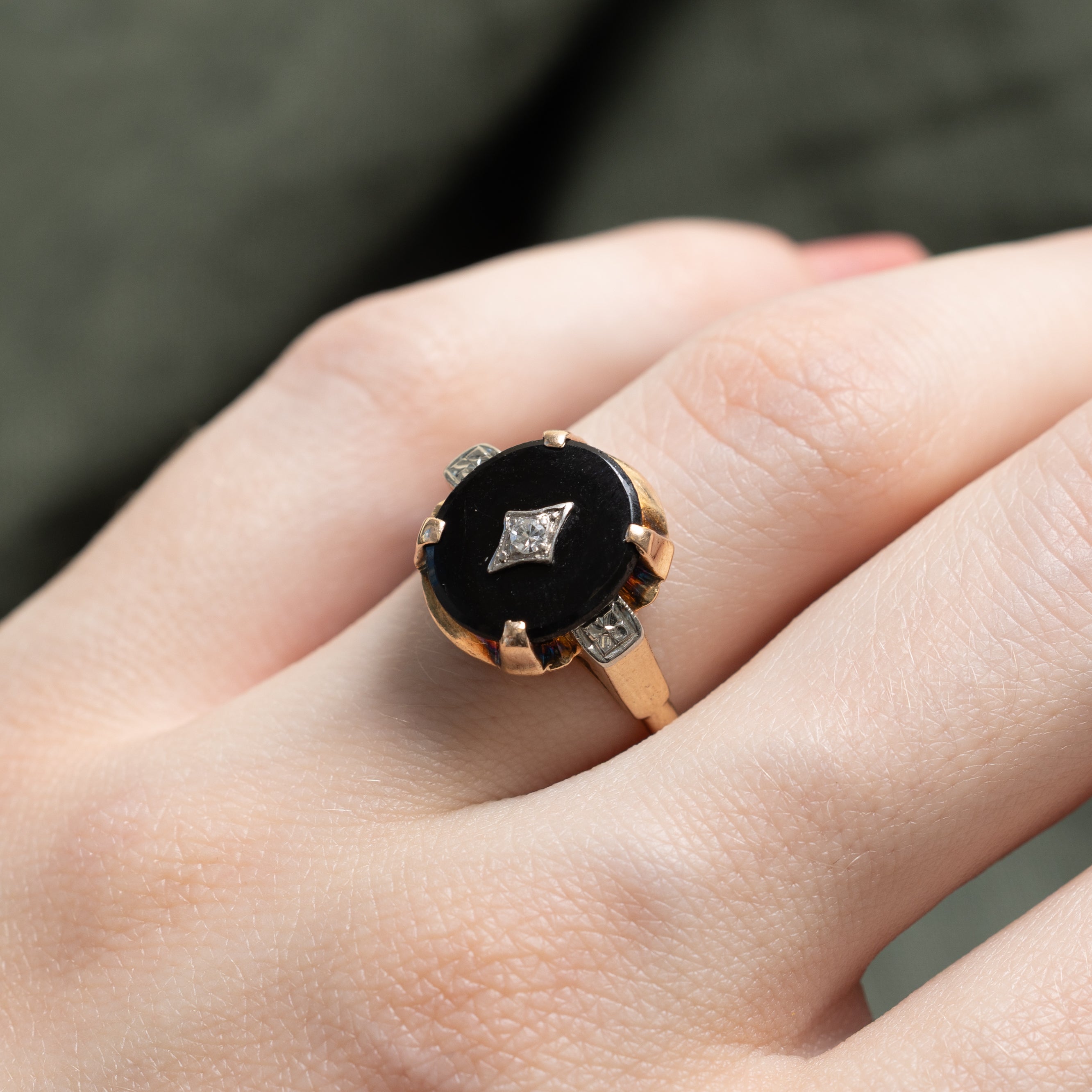 10k Oval Onyx & Diamond Accent Ring | 1.82ct | SZ 5.5