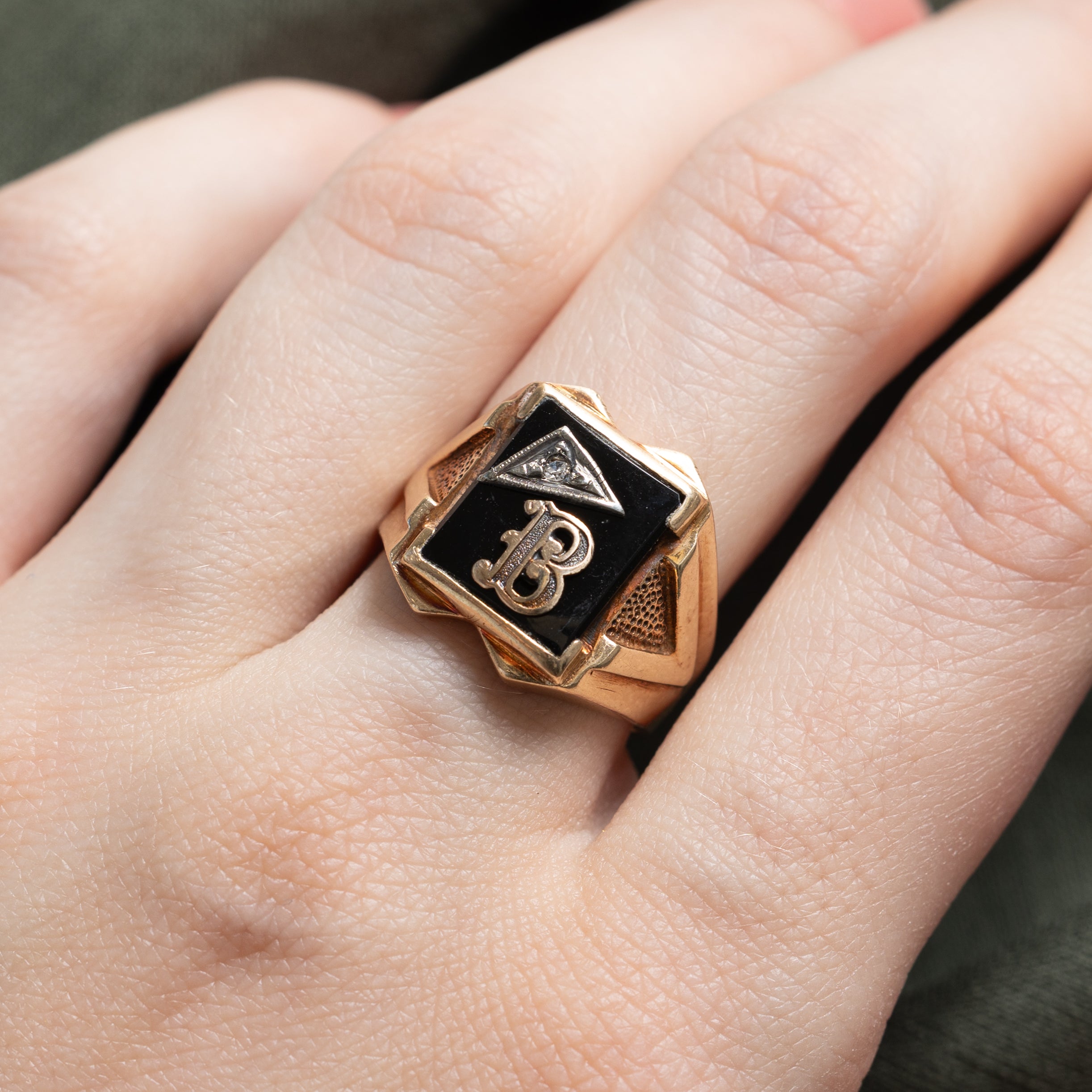 10k Onyx & Diamond "B" Initial Textured Signet Ring | 1.77ct | SZ 7.5