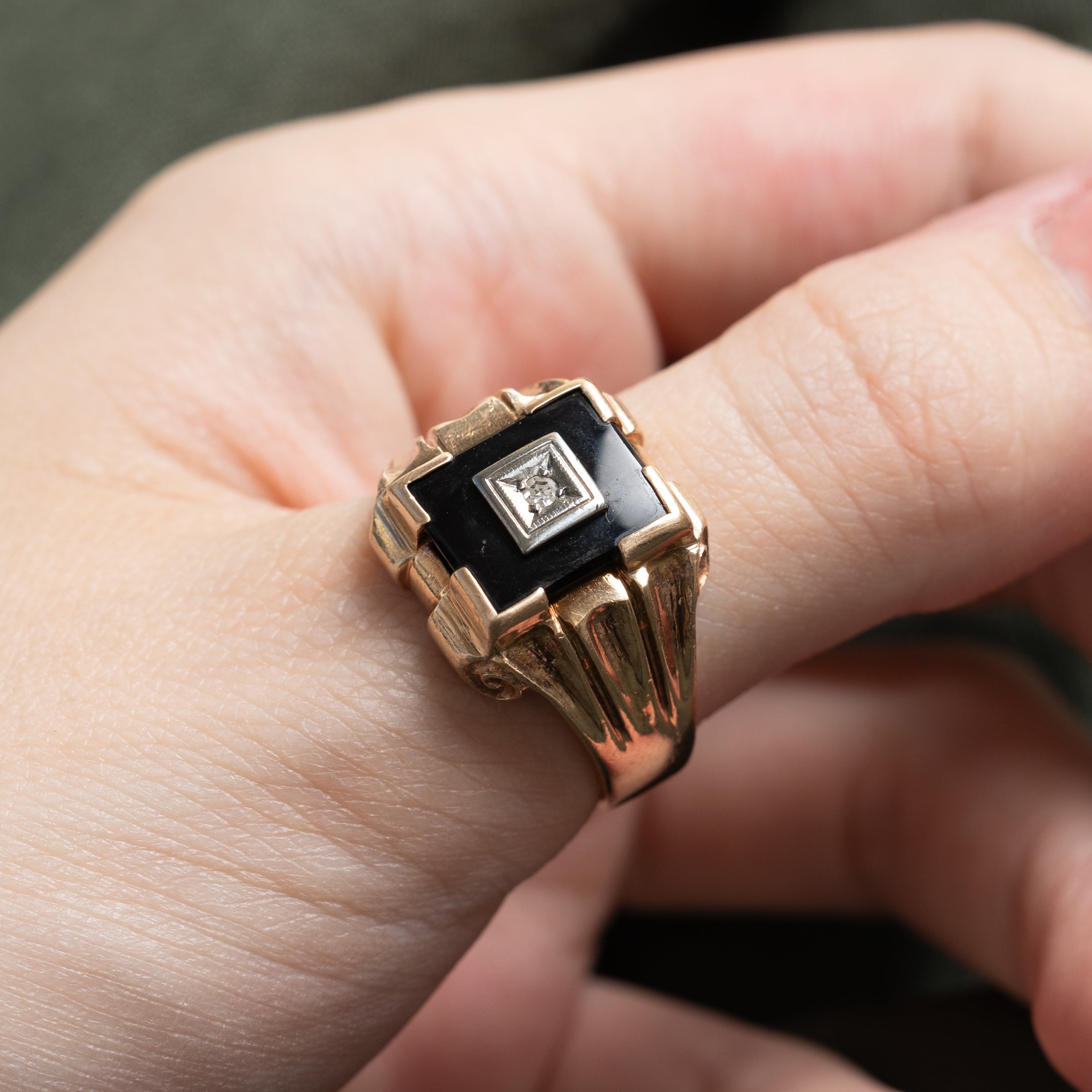 10k Onyx & Diamond Grooved Signet Ring | 1.60ct | SZ 9.5