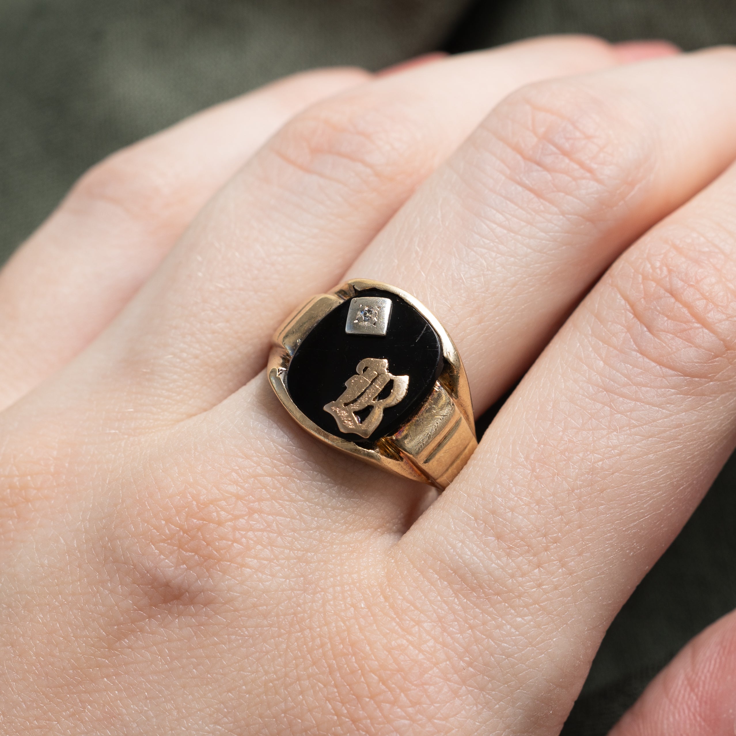 10k Onyx & Diamond "B" Initial Grooved Signet Ring | 2.35ct | SZ 9