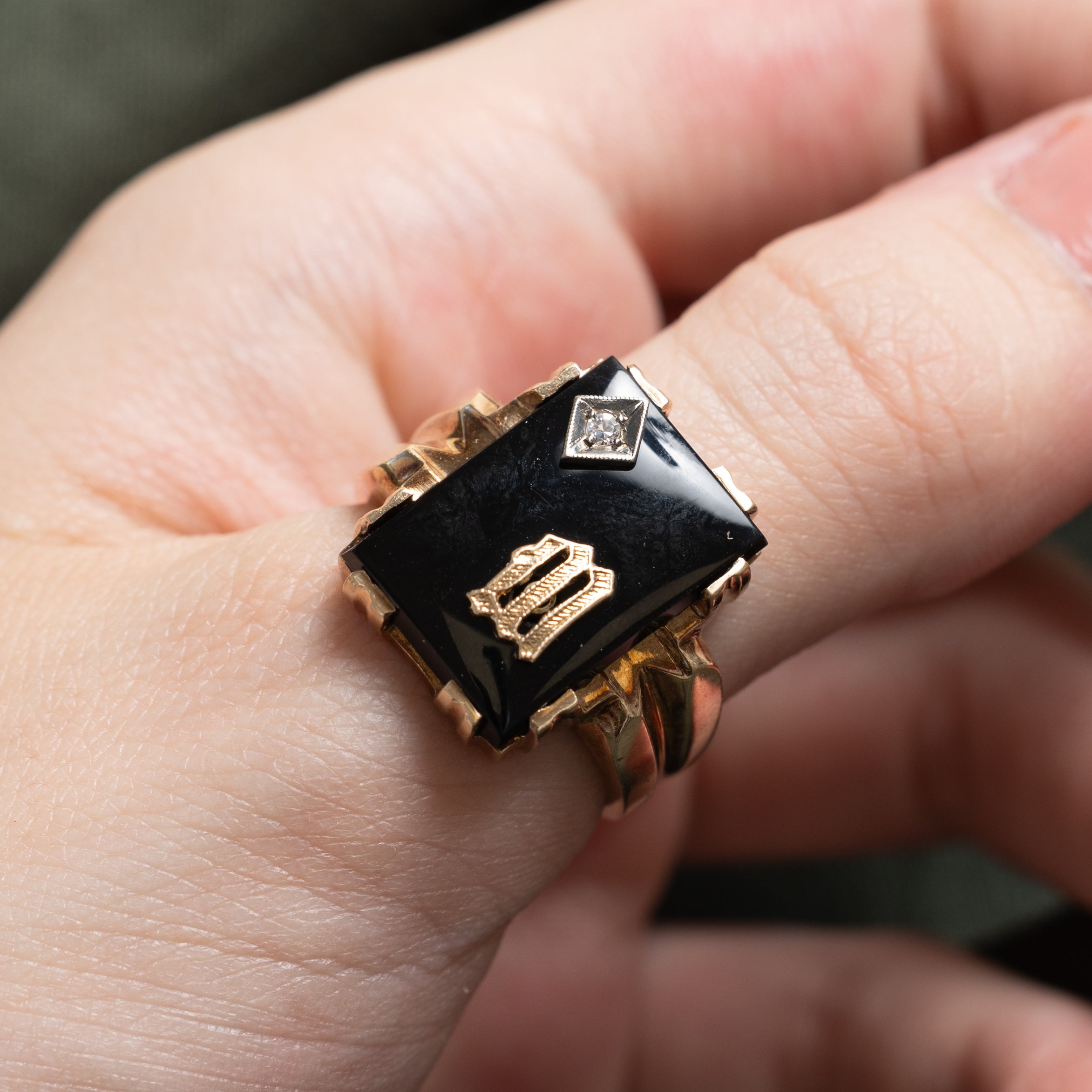 10k Onyx & Diamond "W" Initial Ring | 5.74ct | SZ 9.75
