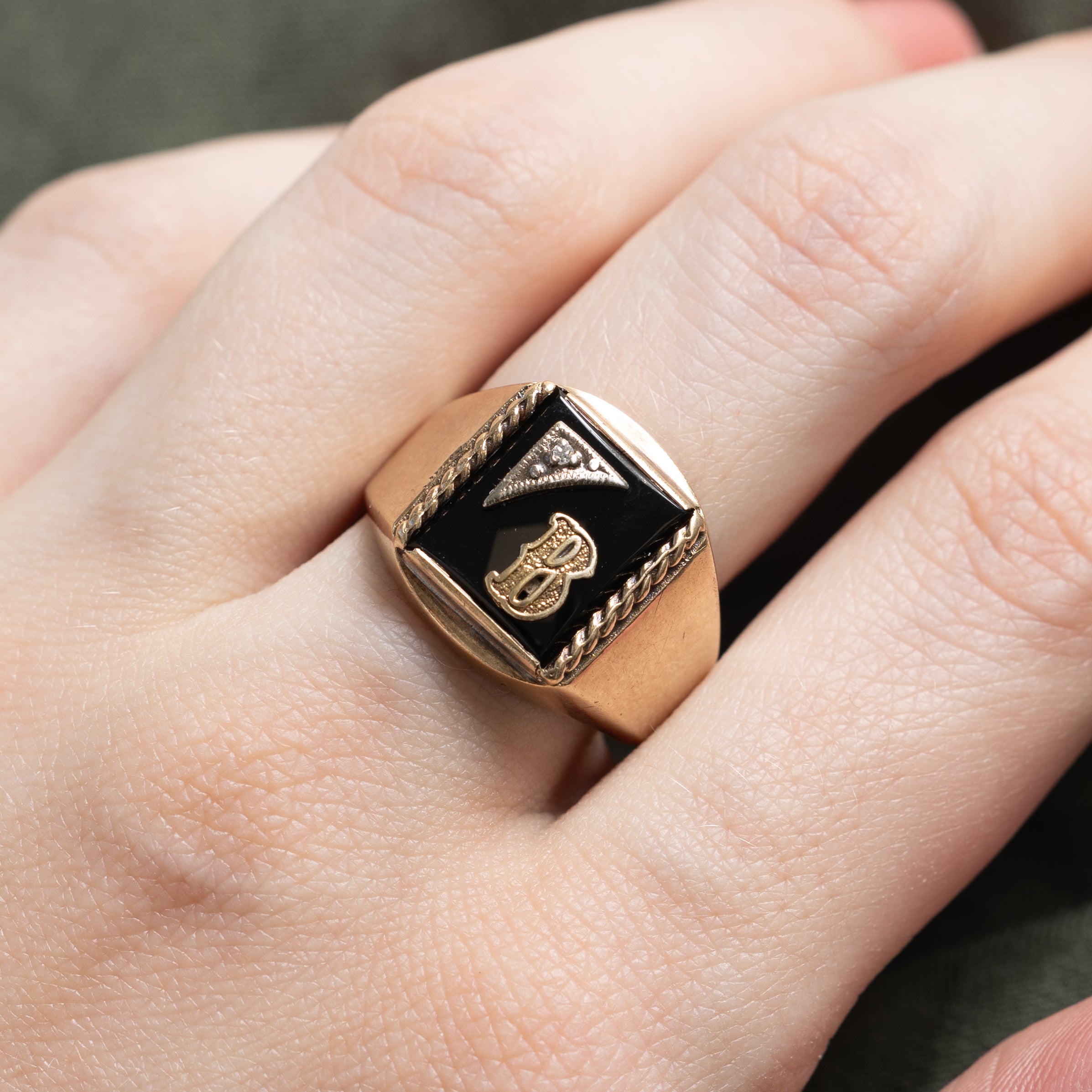 10k Onyx & Diamond Accent "B" Initial Signet Ring | 1.02ct | SZ 9.25