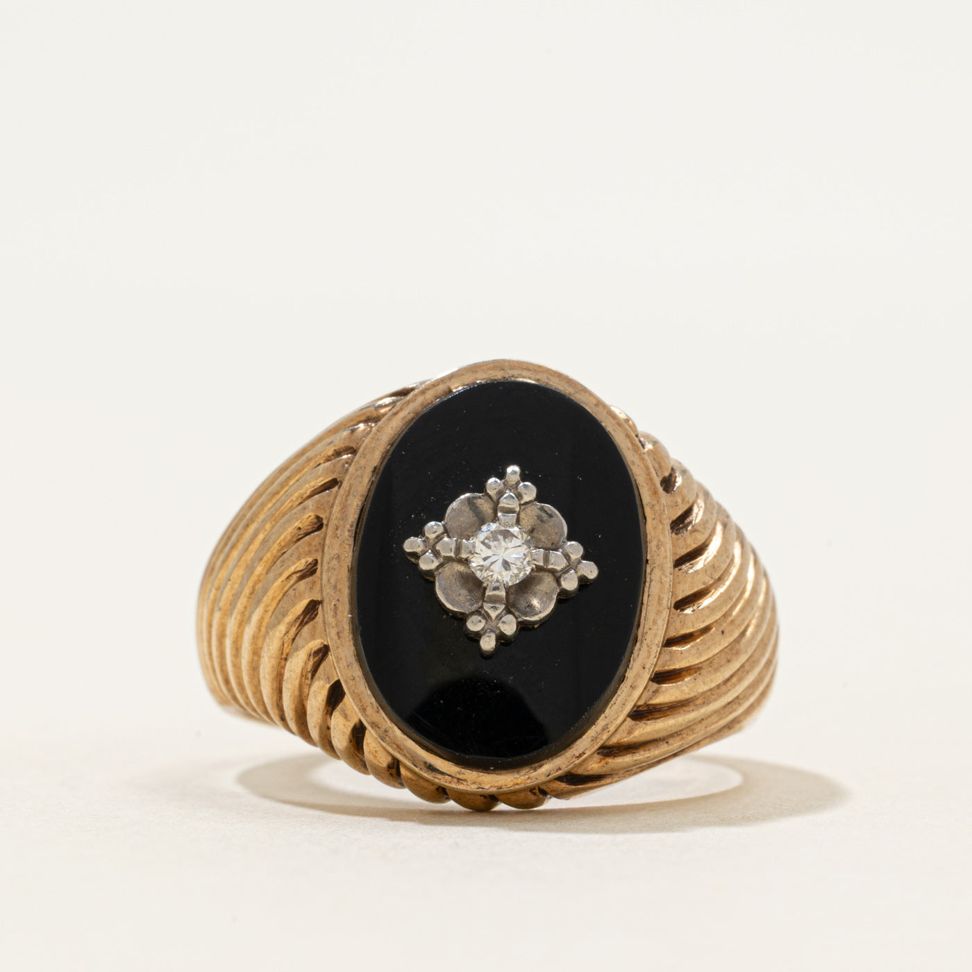 10k Oval Onyx & Diamond Grooved Signet Ring | 2.50ct | SZ 9.5