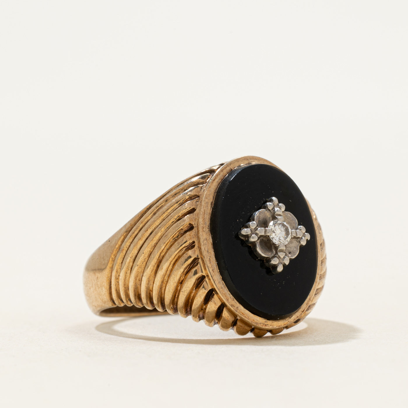 10k Oval Onyx & Diamond Grooved Signet Ring | 2.50ct | SZ 9.5