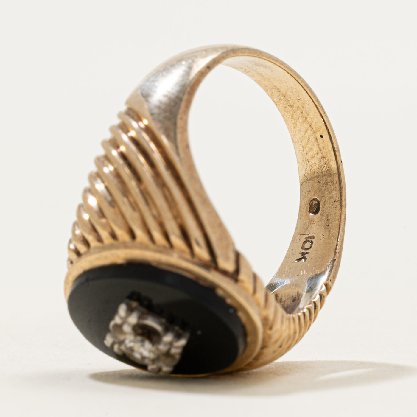 10k Oval Onyx & Diamond Grooved Signet Ring | 2.50ct | SZ 9.5