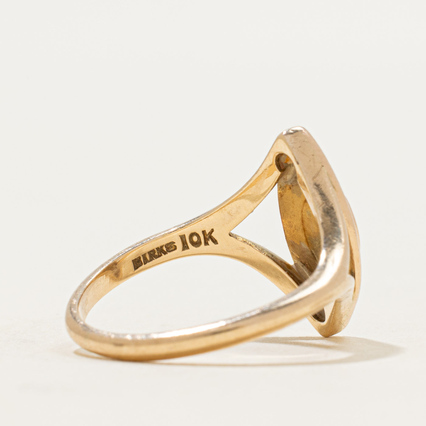 'Birks' 10k Onyx "RAH 62" Initial Navette Ring | SZ 6.25