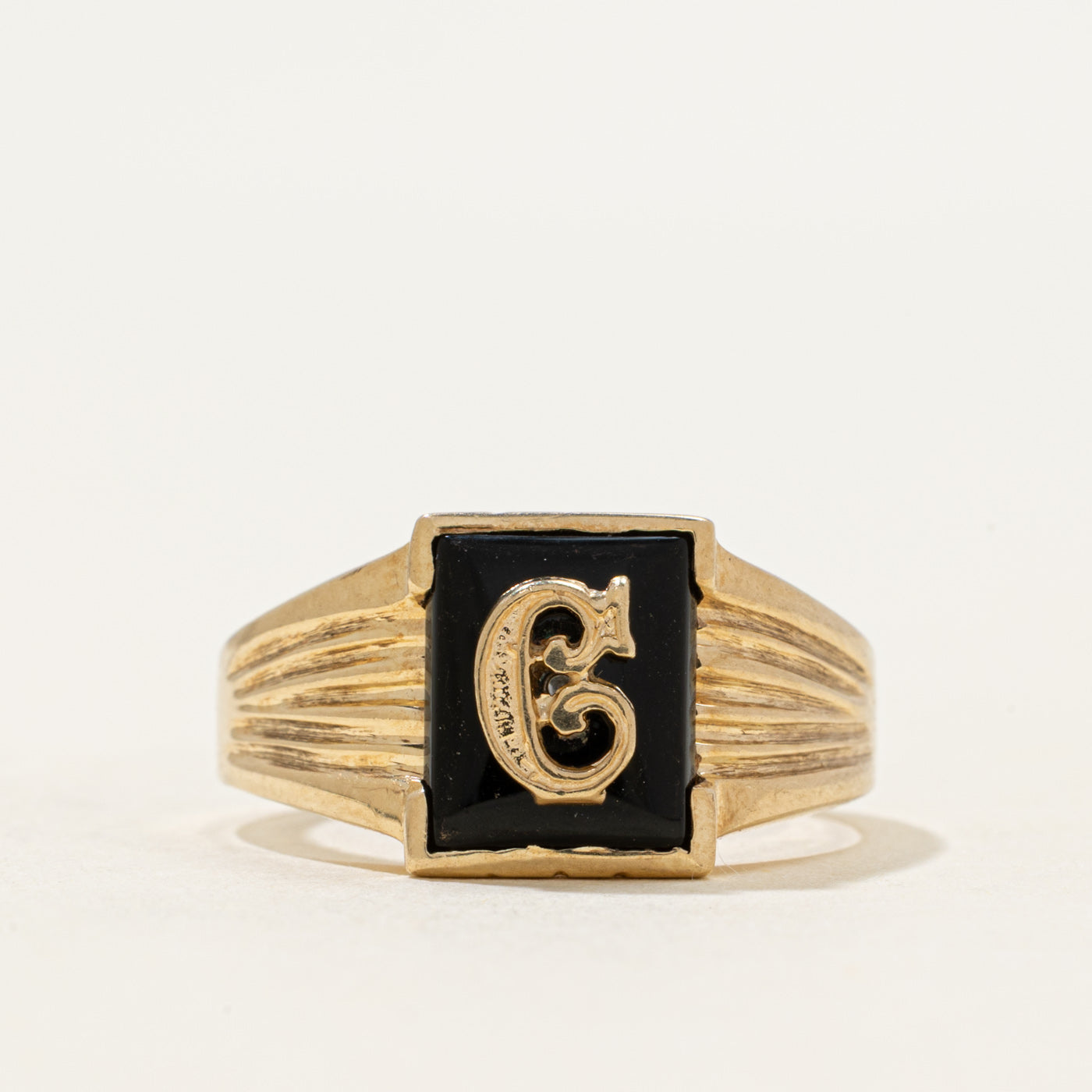 10k Onyx "C" Initial Grooved Signet Ring | 0.98ct | SZ 8.5