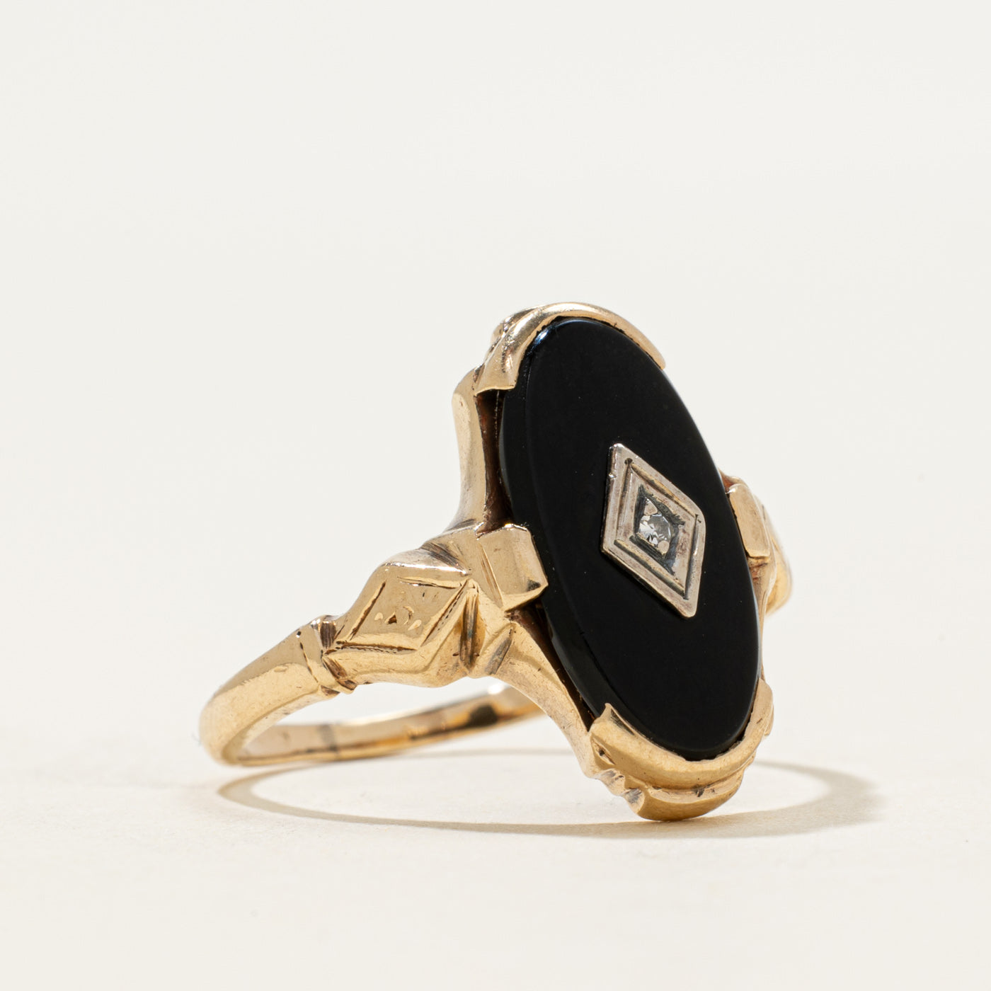 10k Oval Onyx & Diamond Signet Ring | 1.61ct | SZ 8