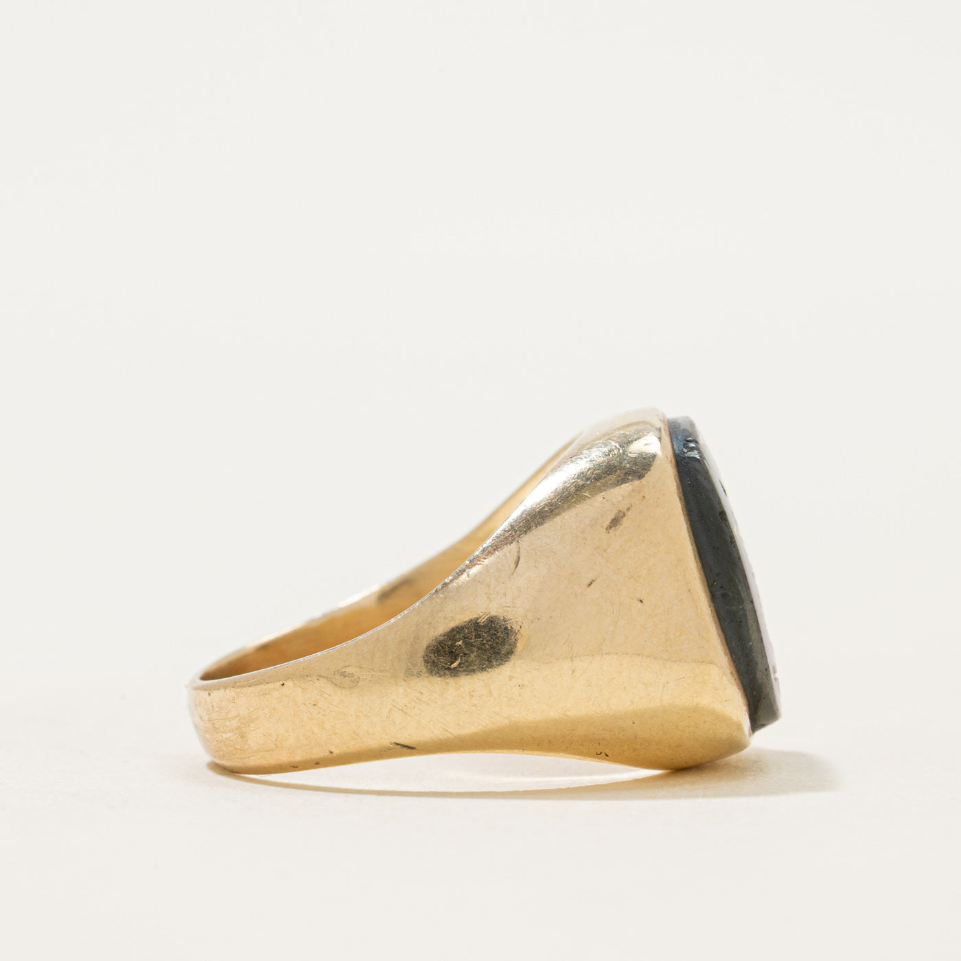 10k Hematite Legionnaire Intaglio Signet Ring | 2.04ct | SZ 8
