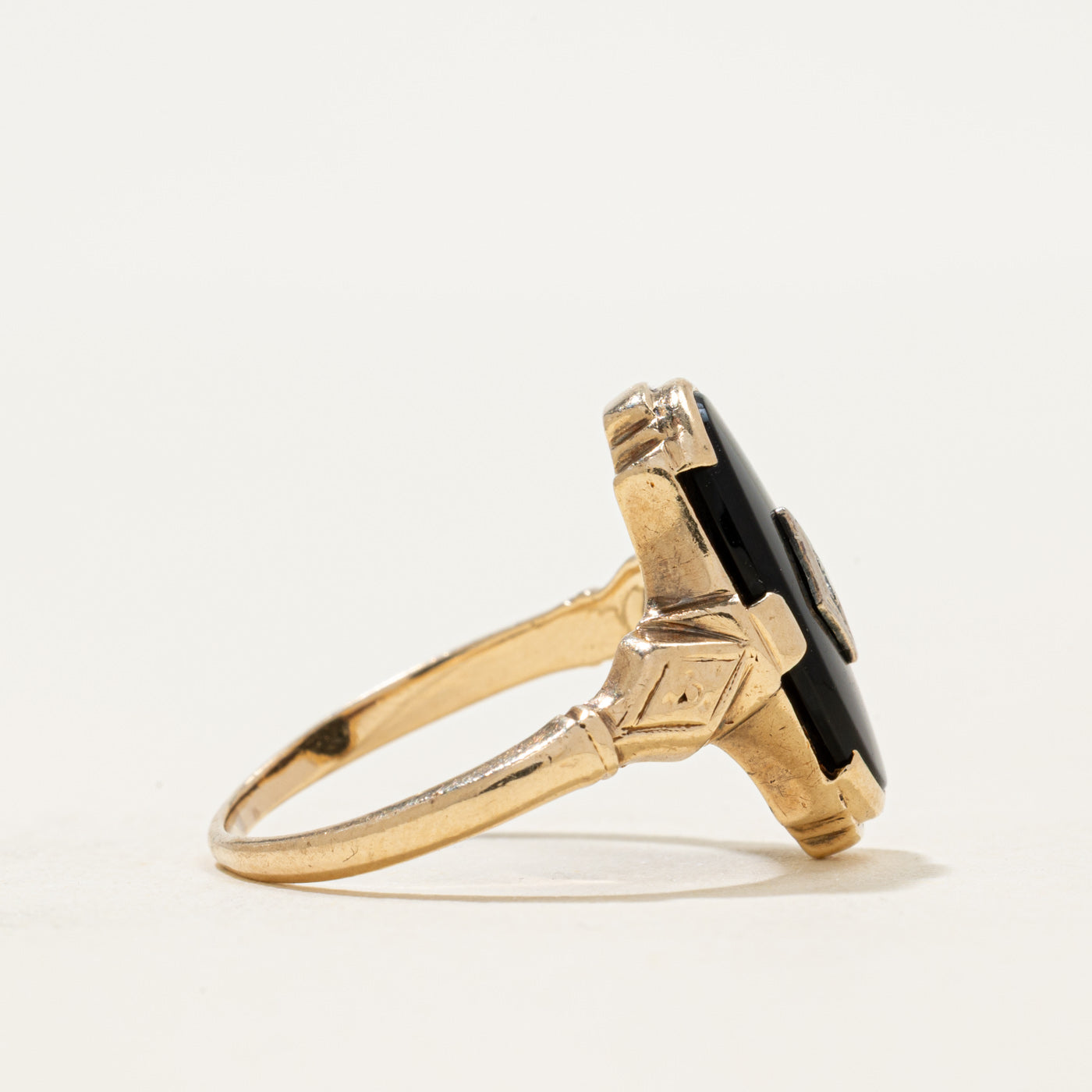 10k Oval Onyx & Diamond Signet Ring | 1.61ct | SZ 8