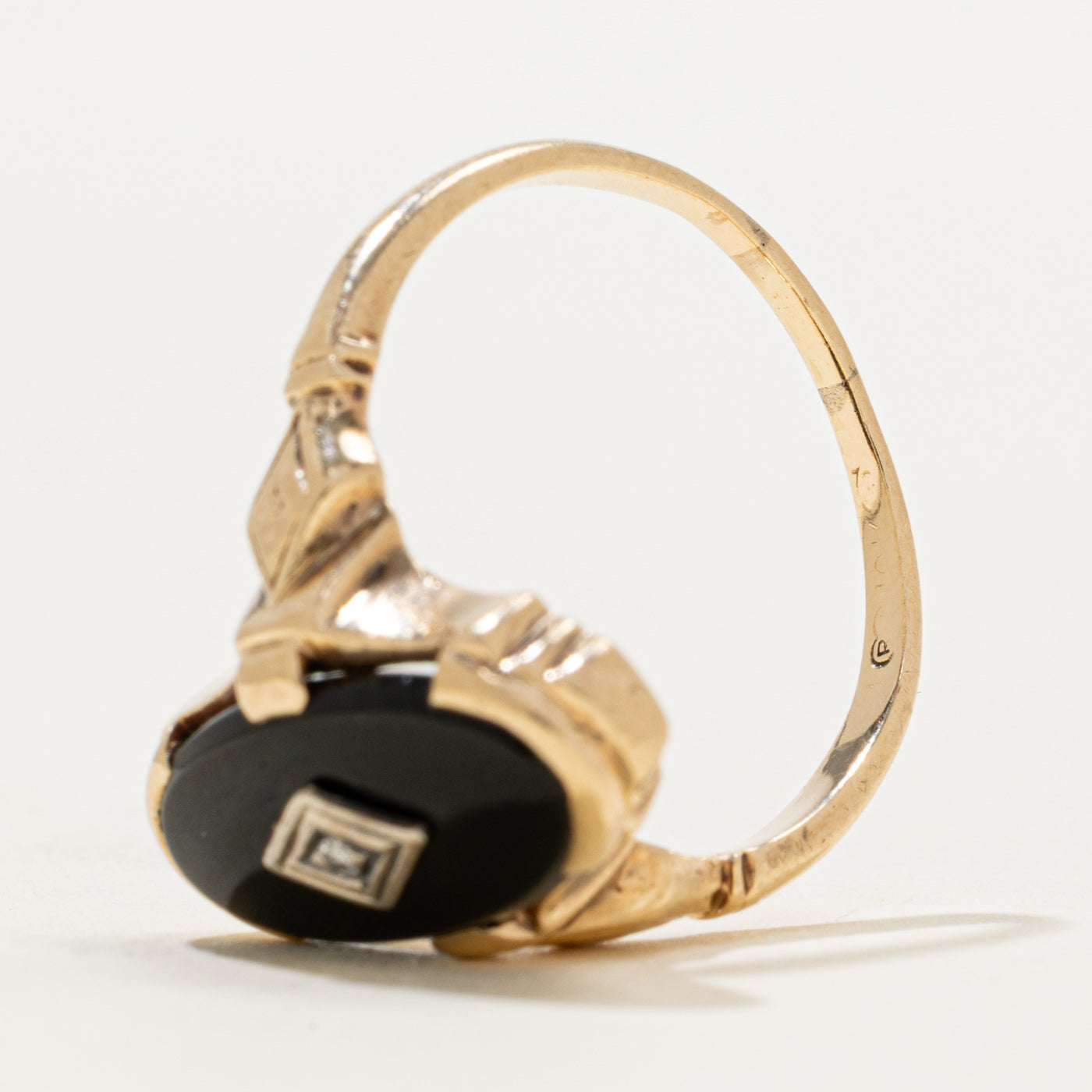 10k Oval Onyx & Diamond Signet Ring | 1.61ct | SZ 8