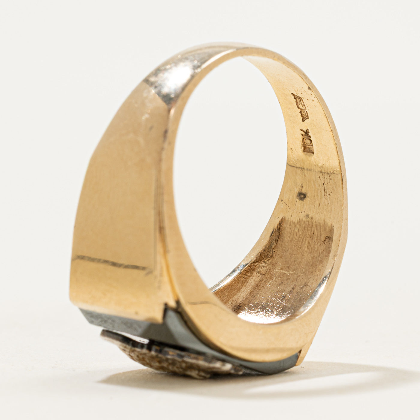 10k Hematite Bison Embossed Signet Ring | 1.38ct | SZ 10.25