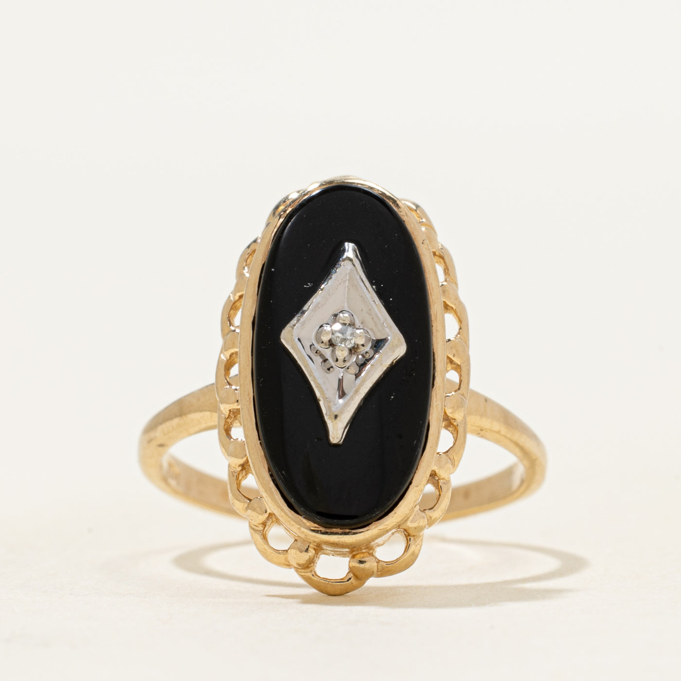 10k Oval Onyx & Diamond Scalloped Ring | 1.69ct | SZ 6