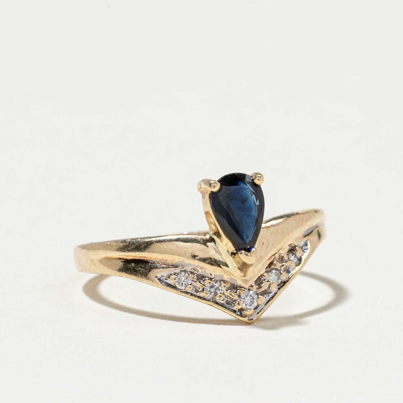 Pear Cut Sapphire & Diamond Chevron Ring | SZ 6