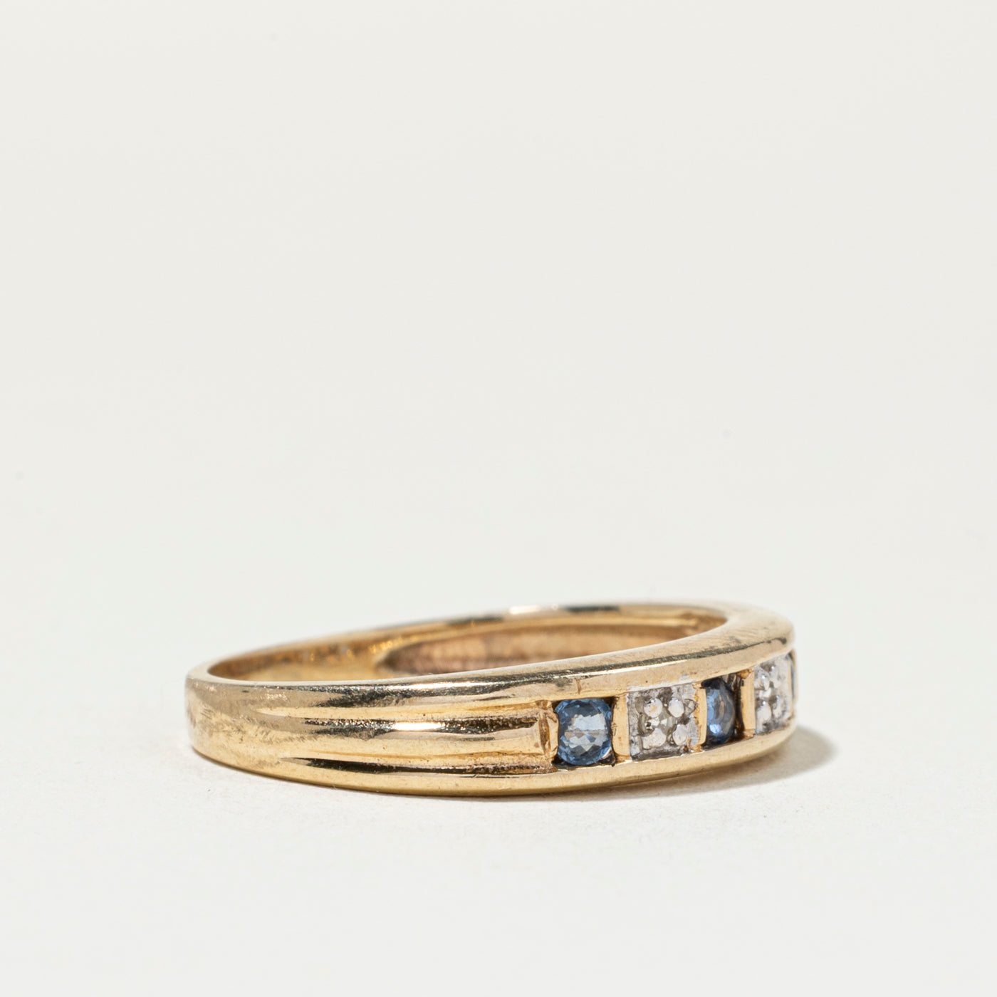 Alliance demi-éternité en diamants et saphirs | Taille 5,25