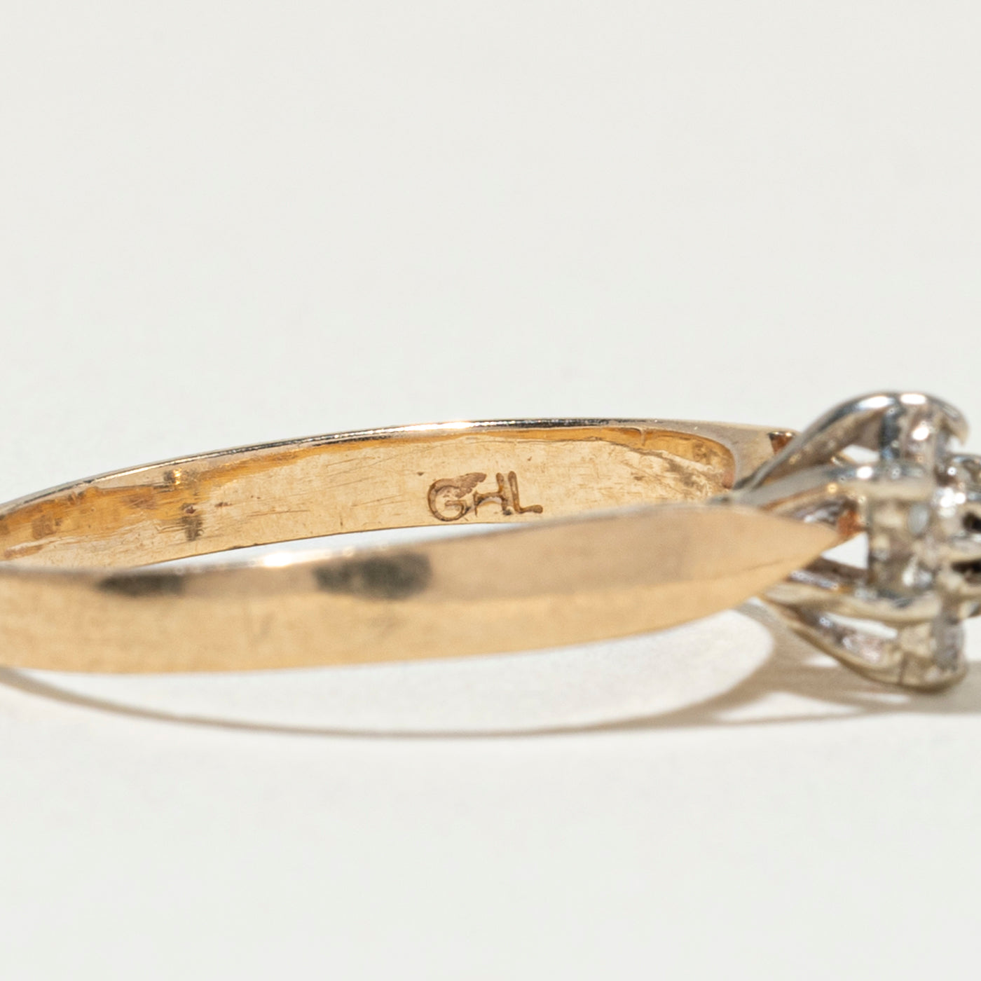 Bague conique inversée en forme de pétale, saphir et diamant | Taille 4,75