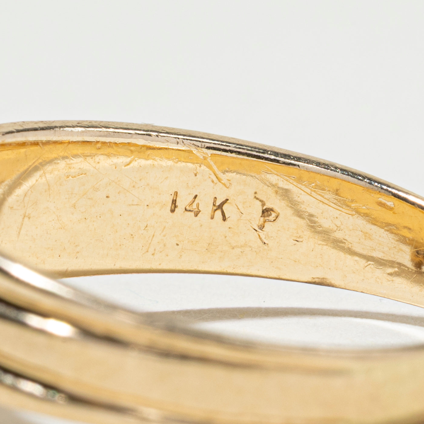 Bague rainurée en forme de pétale avec saphir et diamant | Taille 7,25