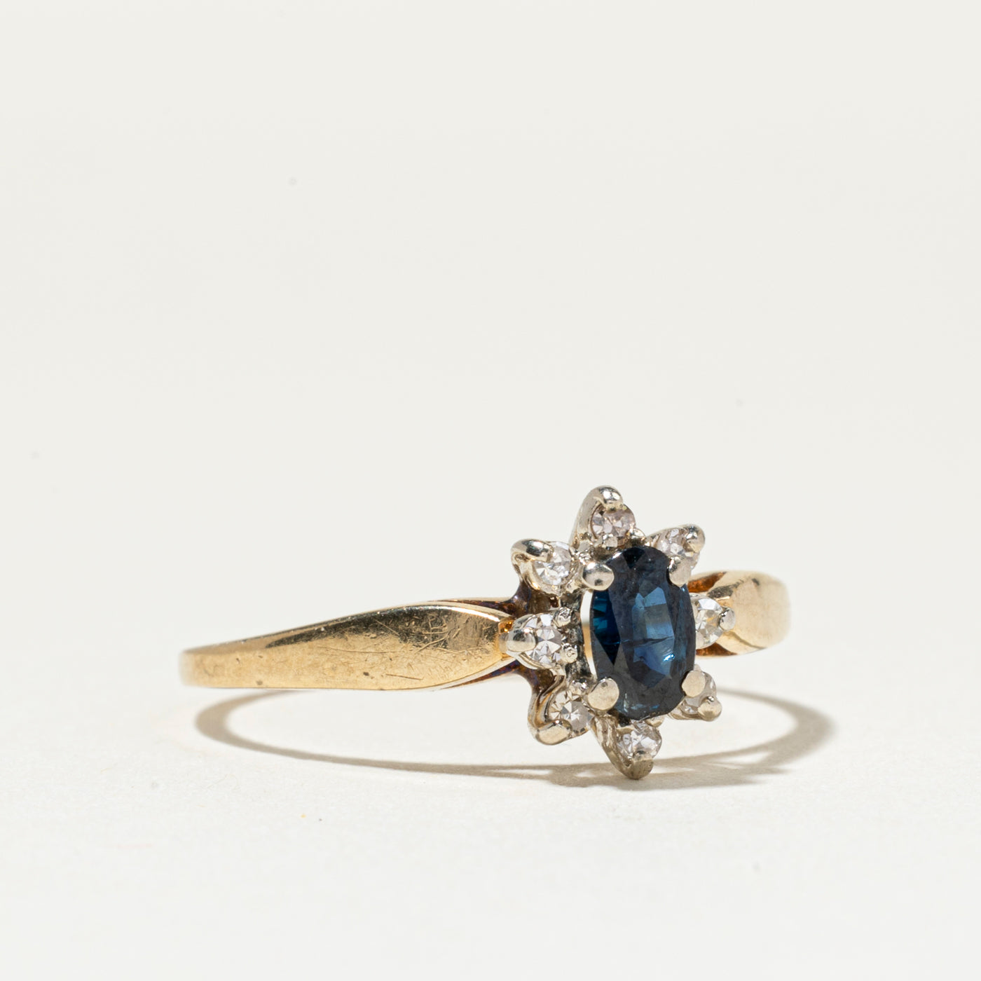 Oval Cut Sapphire & Diamond Petal Halo Ring | SZ 6
