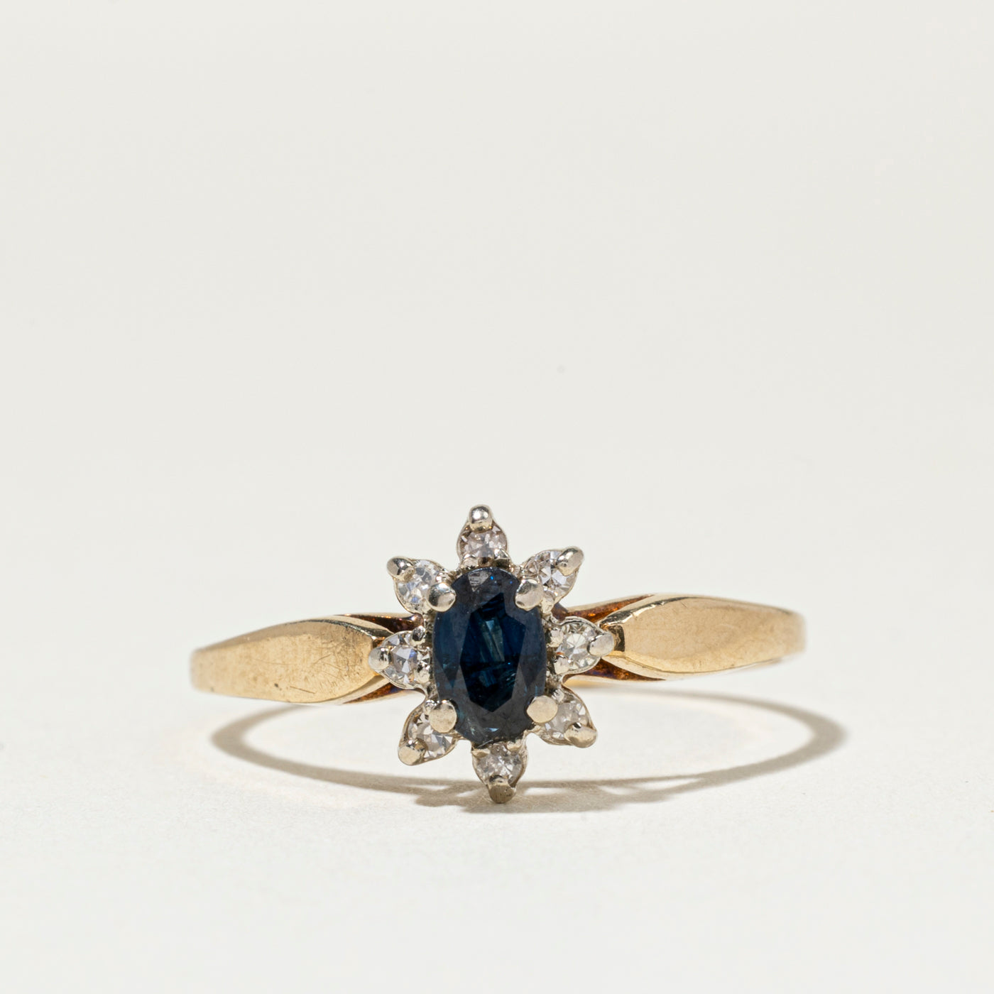 Oval Cut Sapphire & Diamond Petal Halo Ring | SZ 6