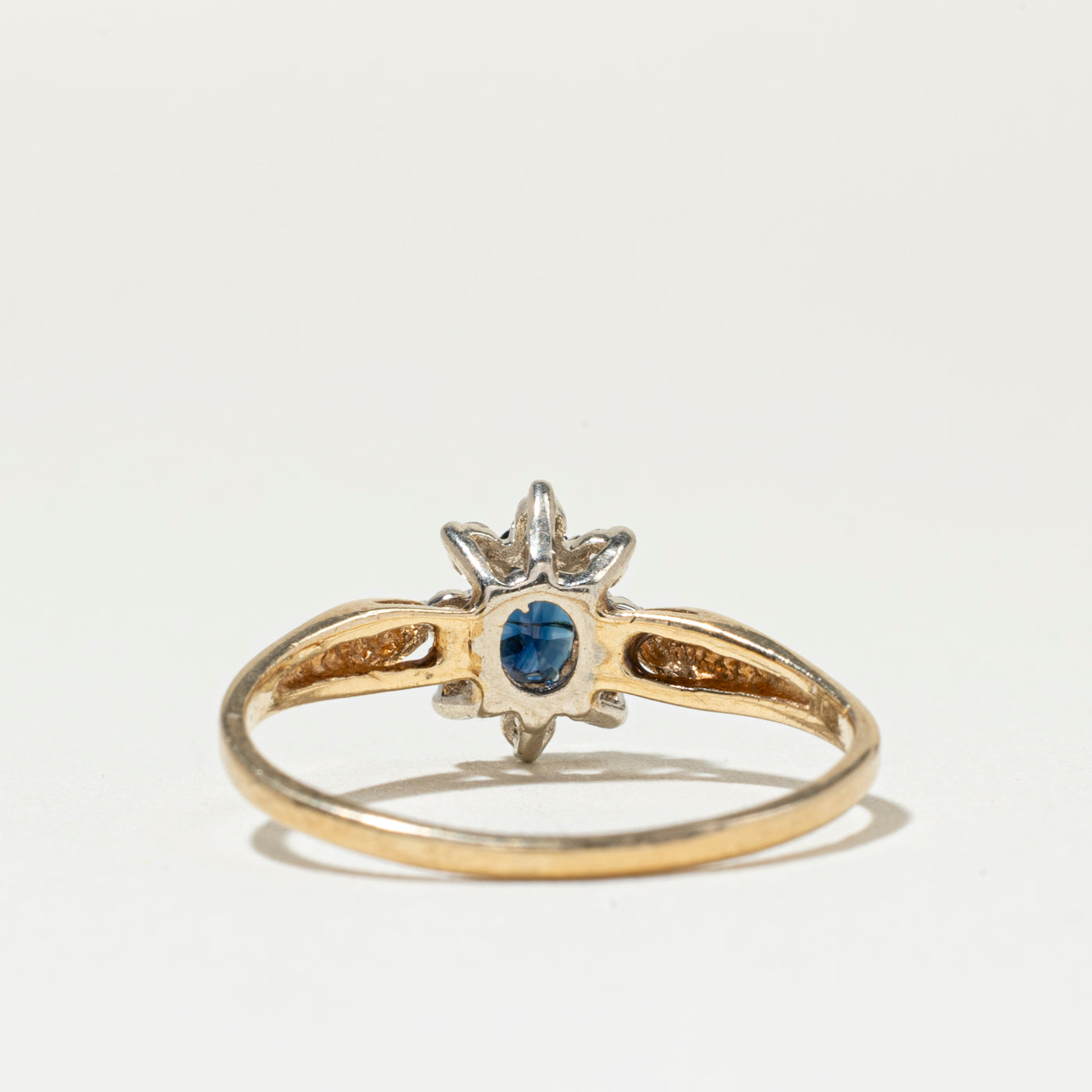 Oval Cut Sapphire & Diamond Petal Halo Ring | SZ 6