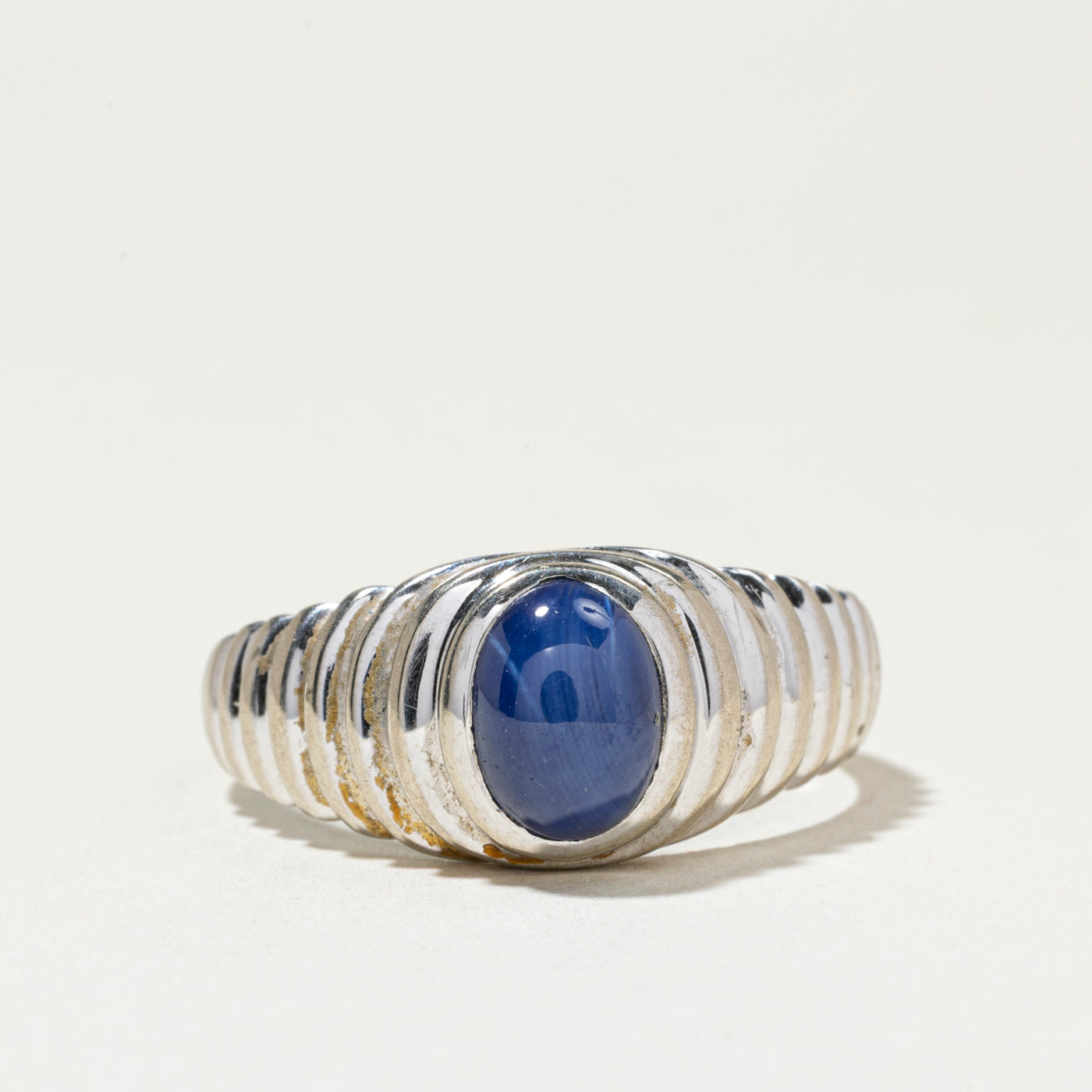 Synthetic Star Sapphire Grooved Ring | SZ 8.5