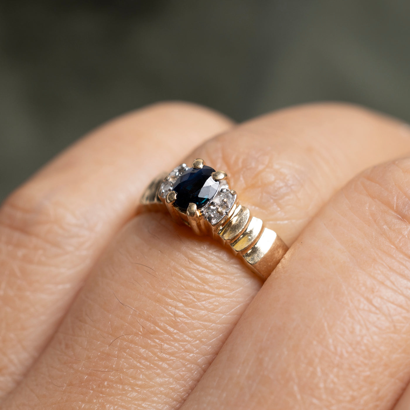 Oval Cut Sapphire & Diamond Grooved Ring | SZ 6