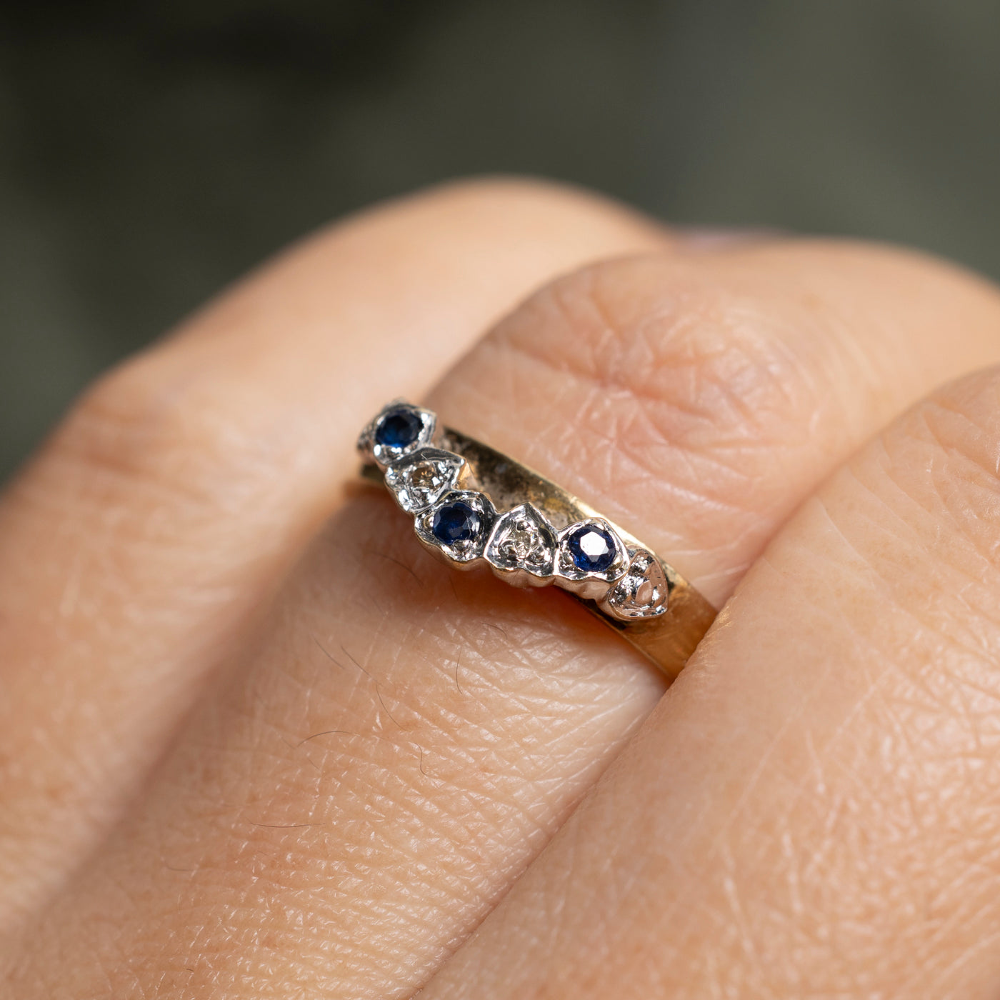 Two Tone Five Stone Sapphire & Diamond Contour Ring | SZ 6.5
