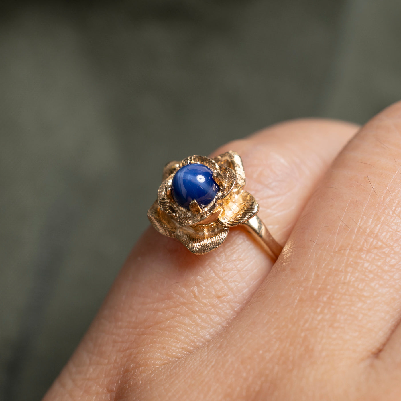Bague fleur en saphir étoilé synthétique | Taille 4,5