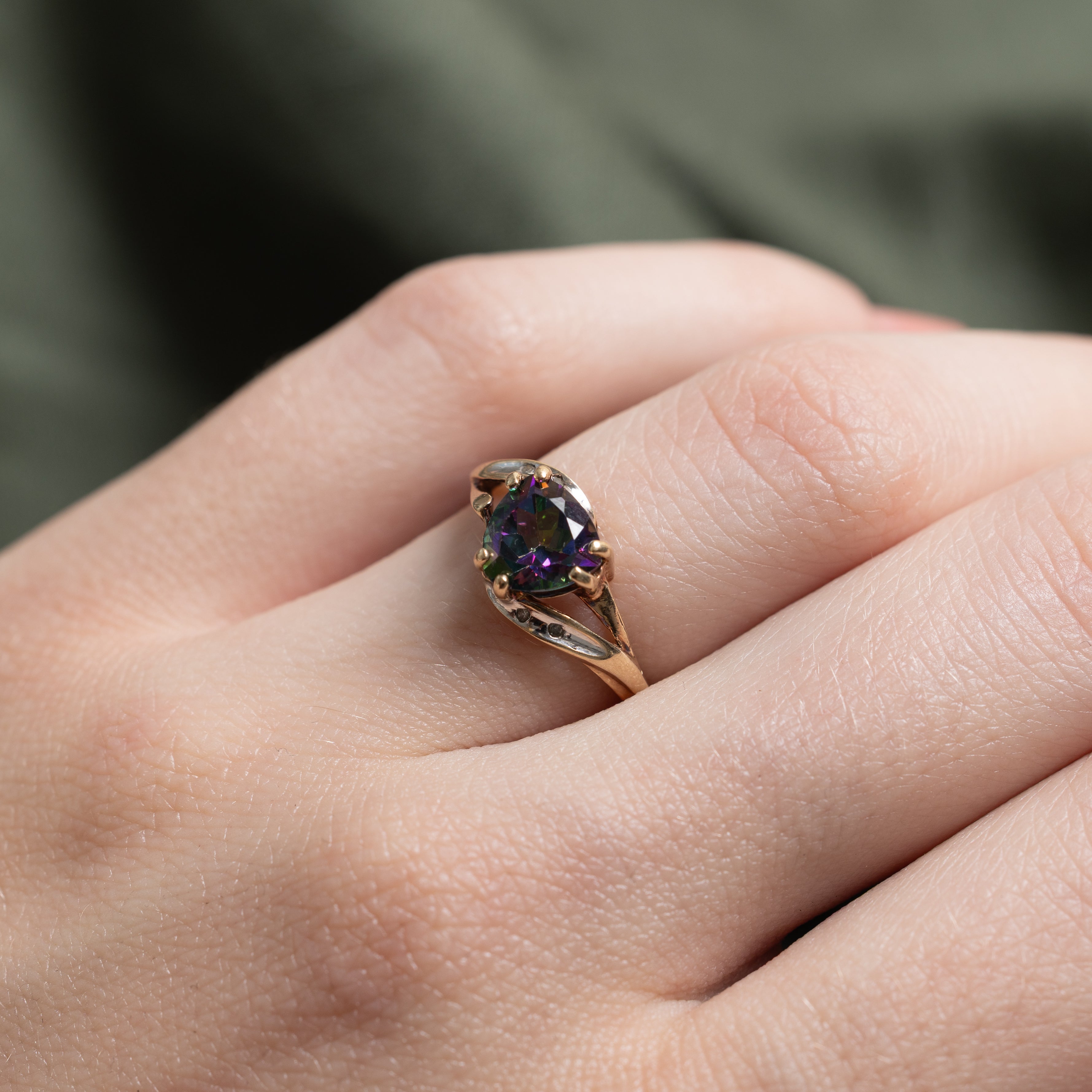 Bague en topaze mystique taille trillion et diamants | Taille 3,5