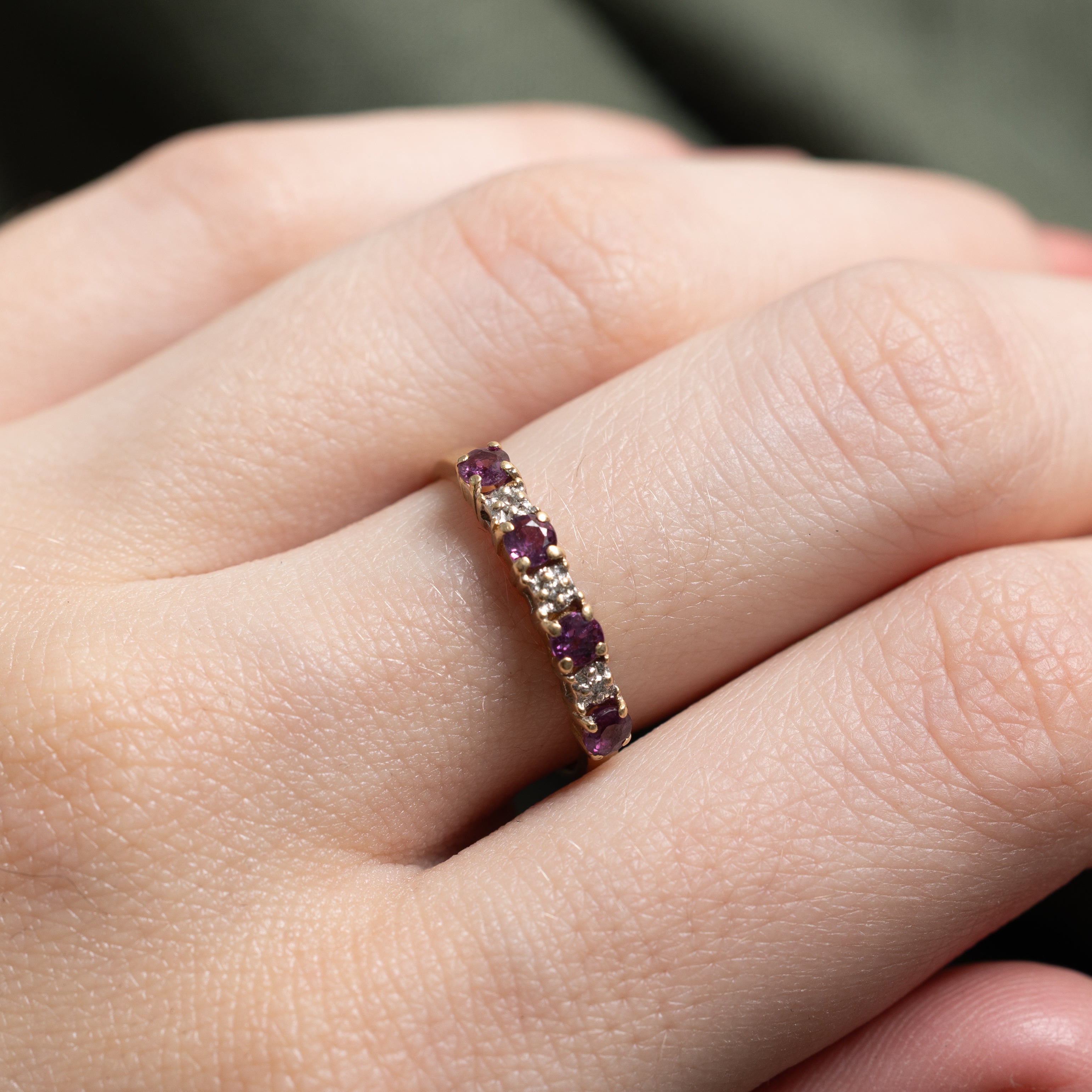 Bande semi-éternité diamant et rubis | Taille 6,25